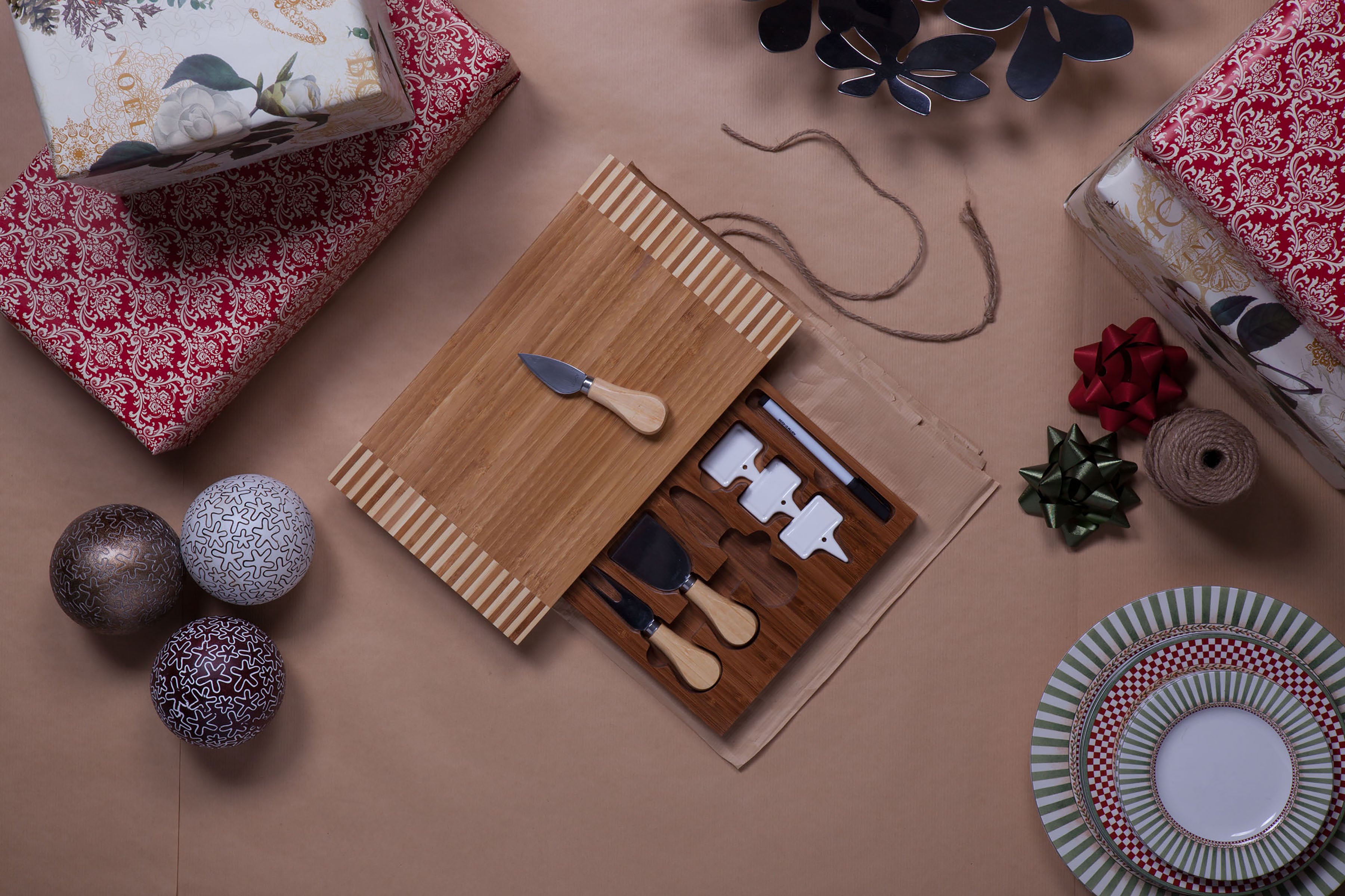 Concavo Cheese Cutting Board & Tools Set