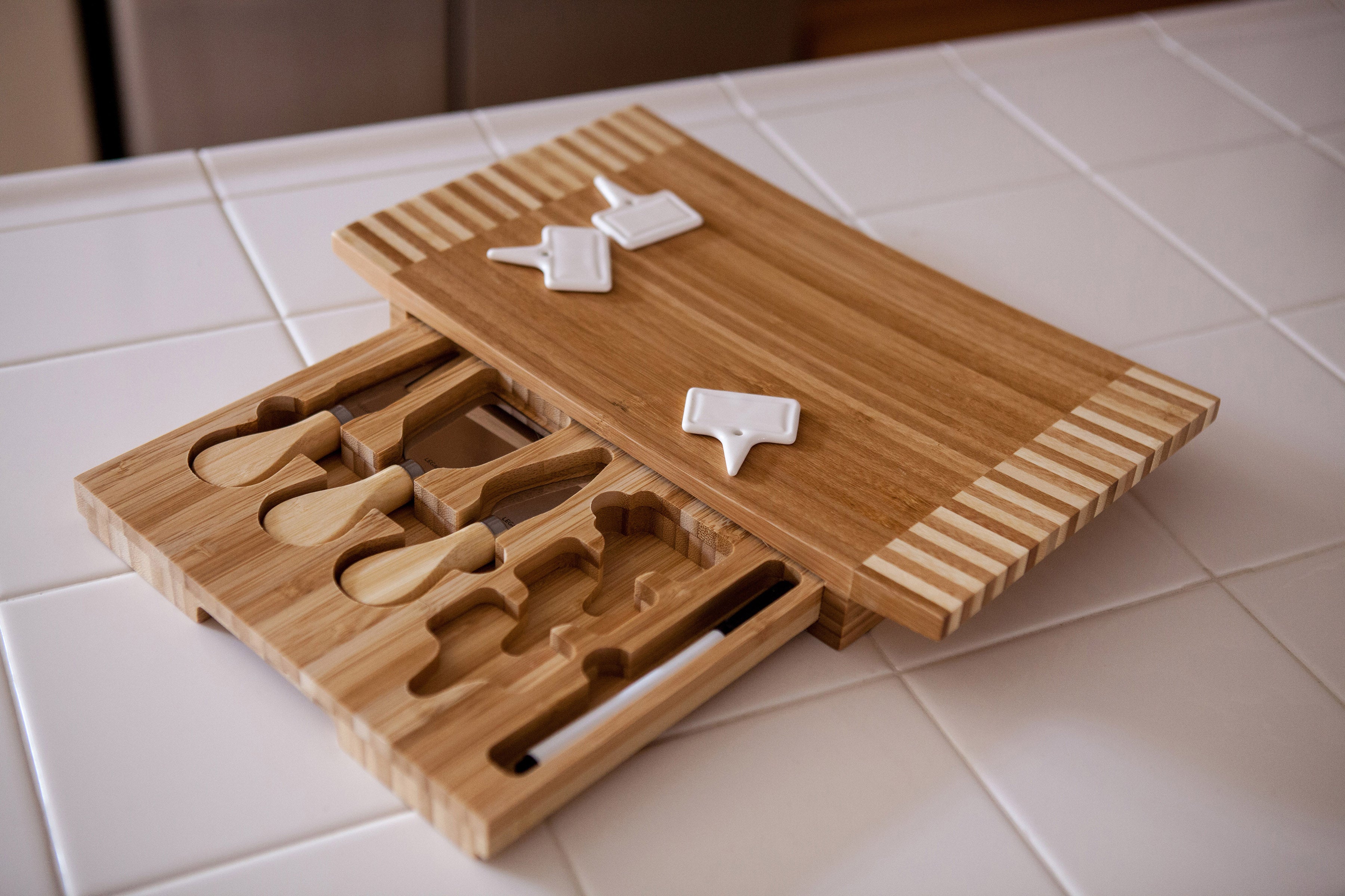 Concavo Cheese Cutting Board & Tools Set