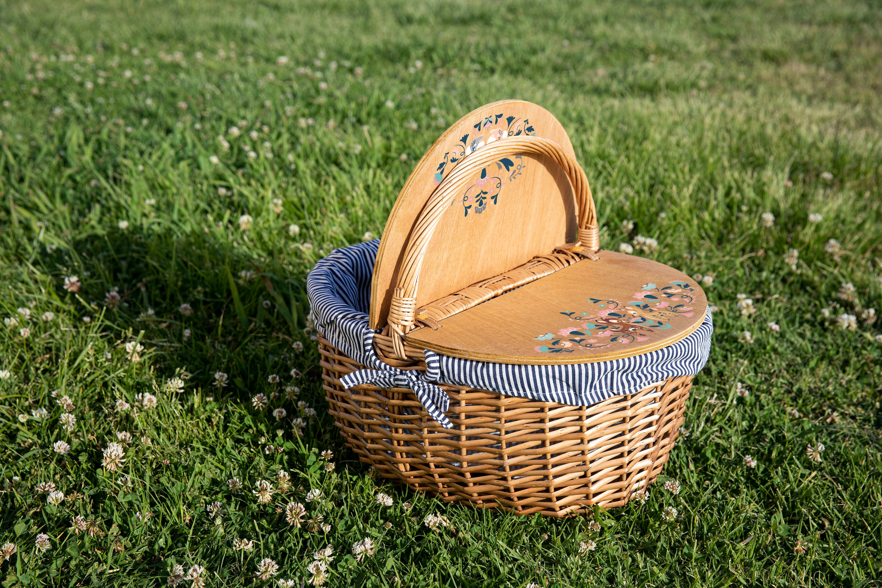 Bambi - Country Picnic Basket