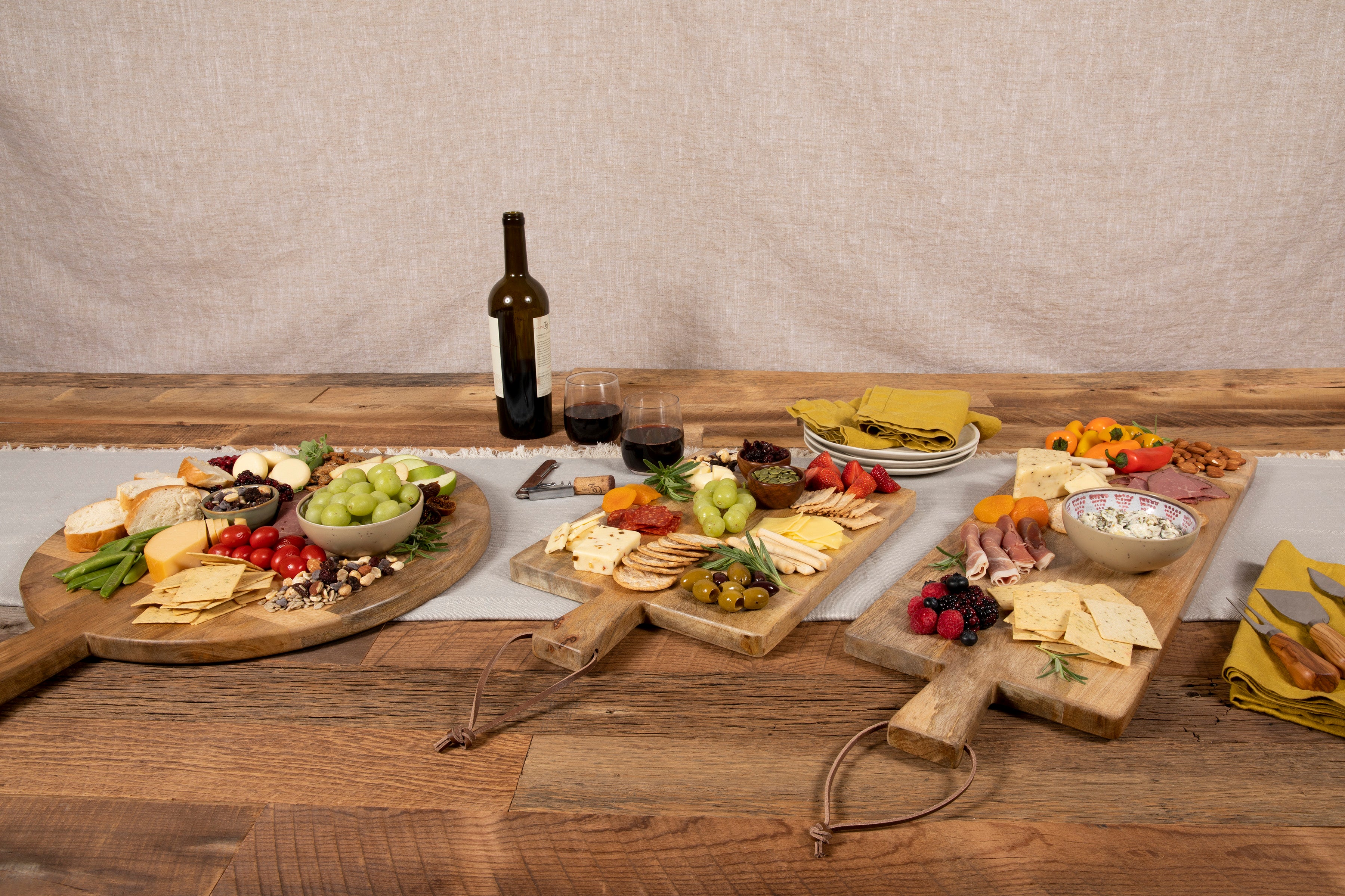 Ravi Round Charcuterie Board