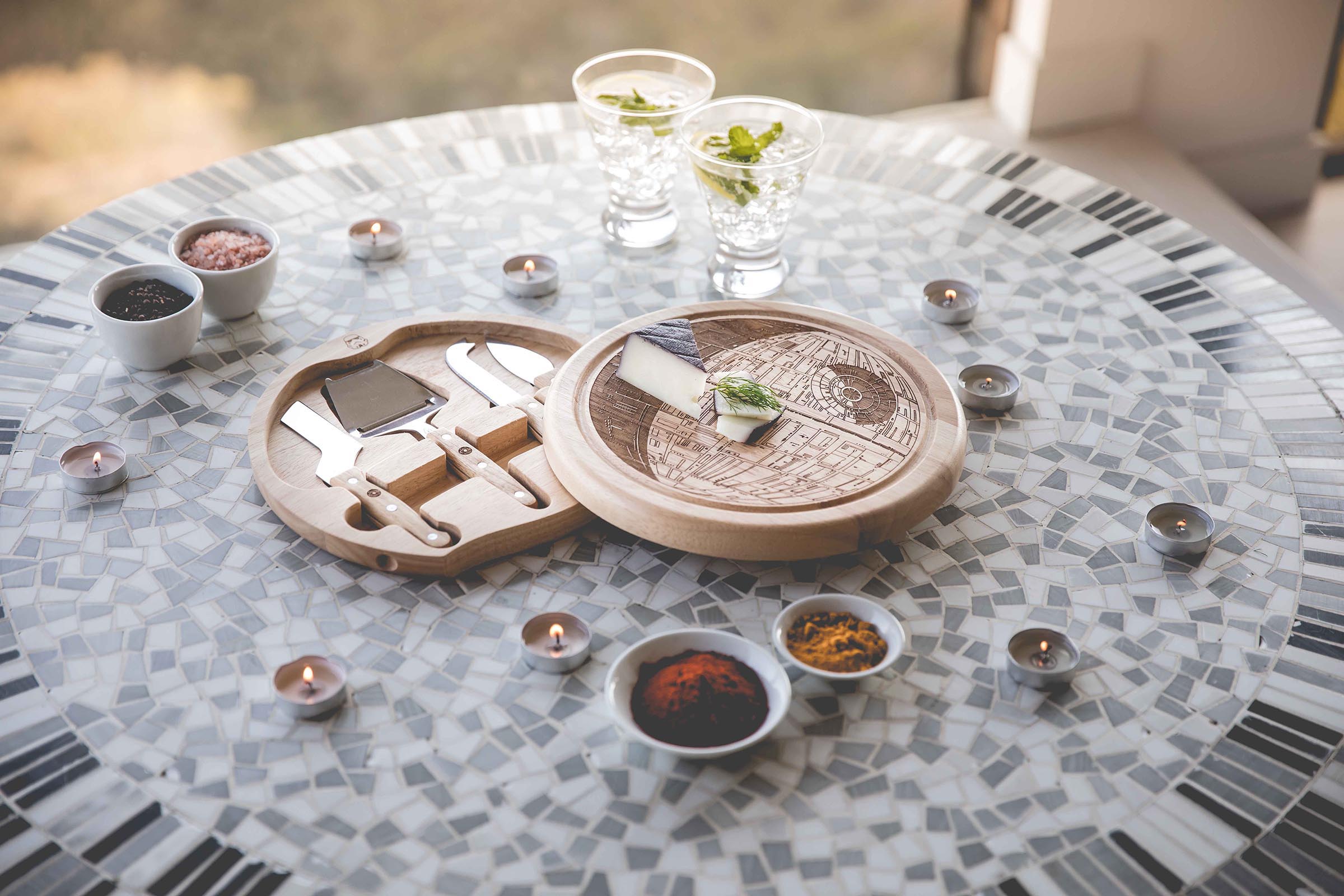 Star Wars Death Star - Circo Cheese Cutting Board & Tools Set