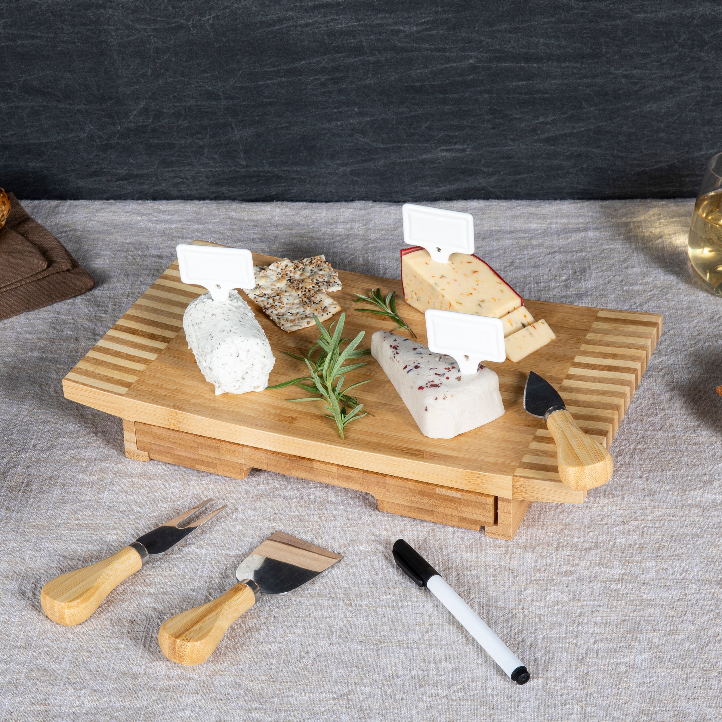 Concavo Cheese Cutting Board & Tools Set