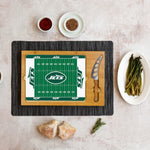 New York Jets Football Field - Icon Glass Top Cutting Board & Knife Set