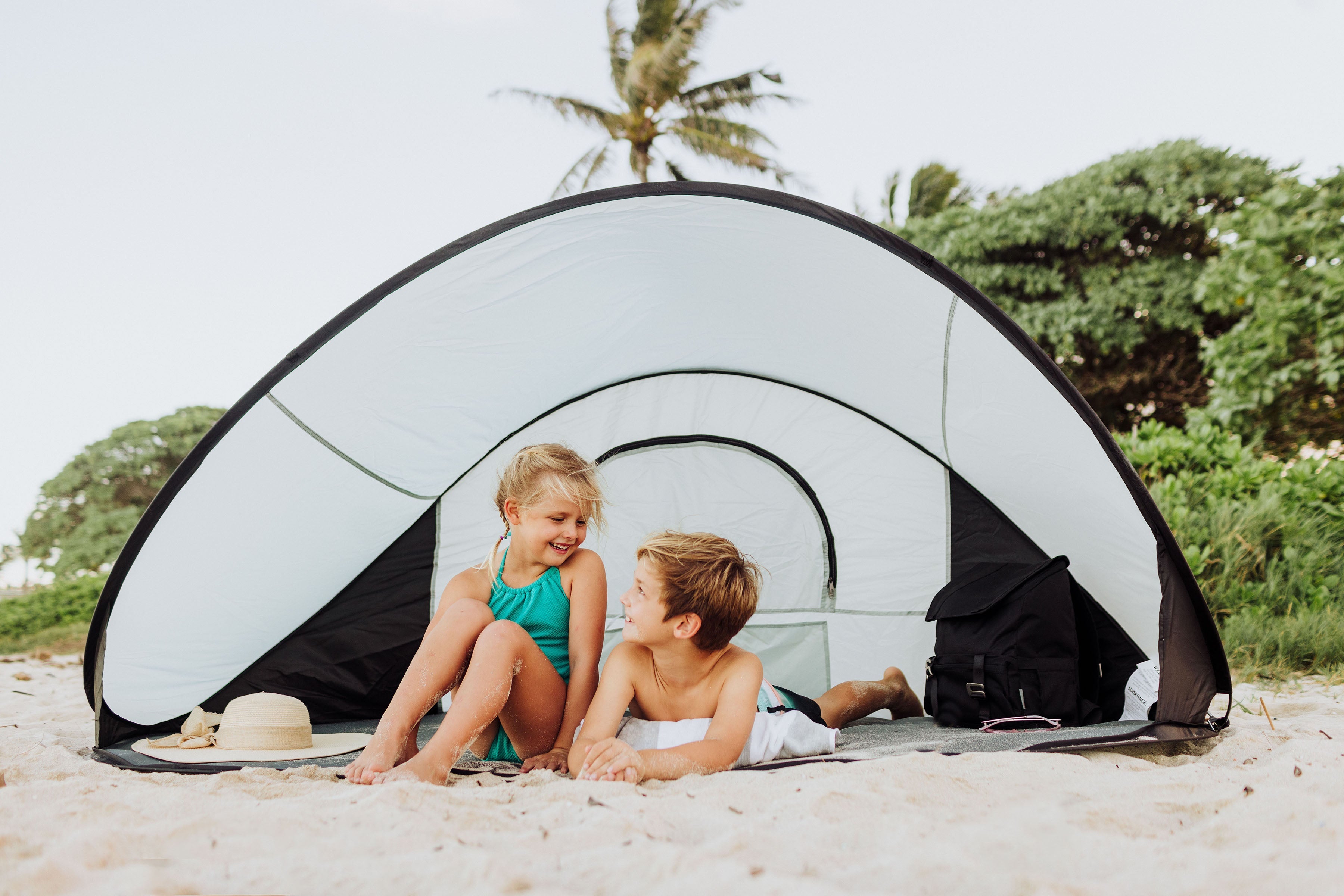 Beach Sayings Vacay Vibes - Manta Portable Beach Tent