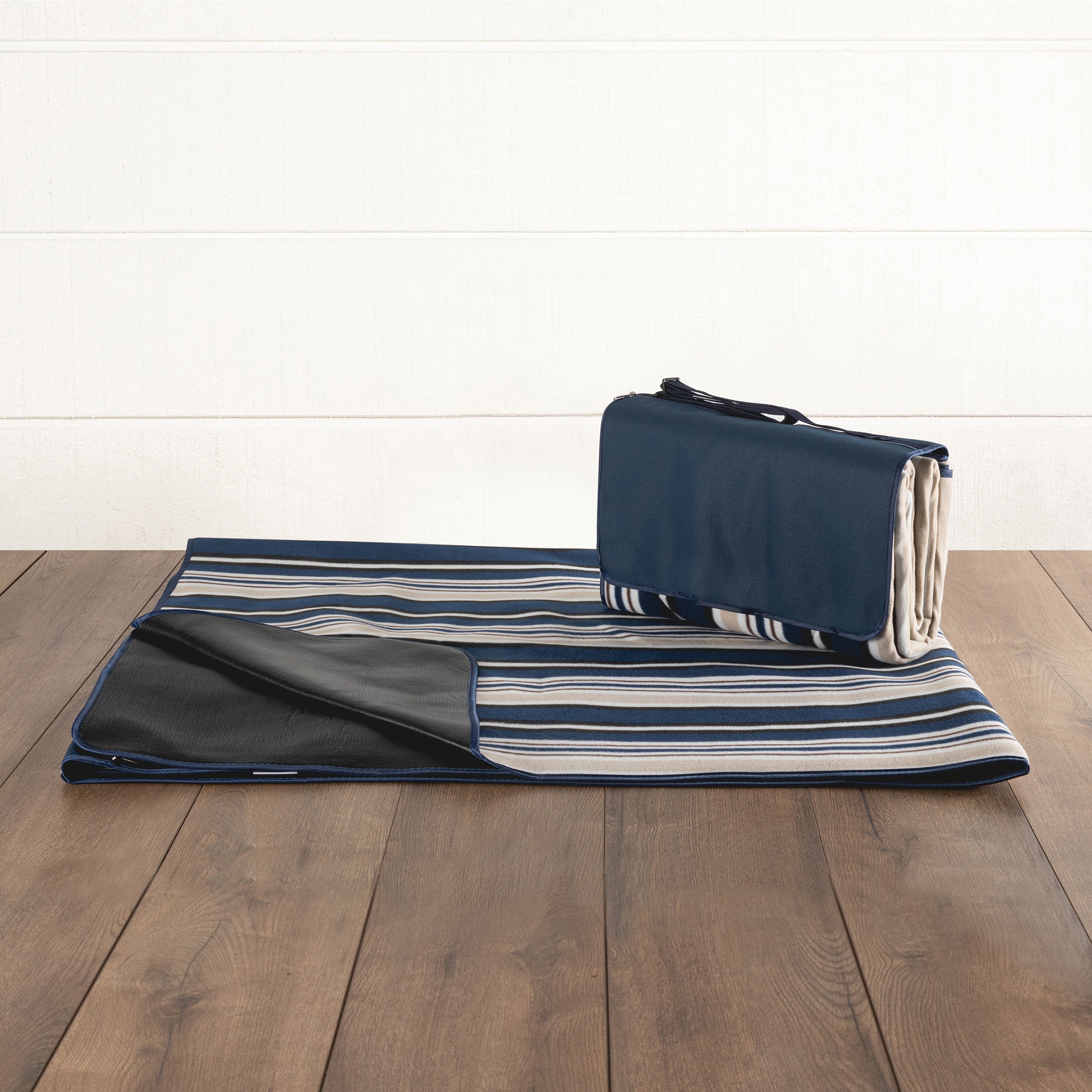 XL Blanket Tote Blue - Airstream