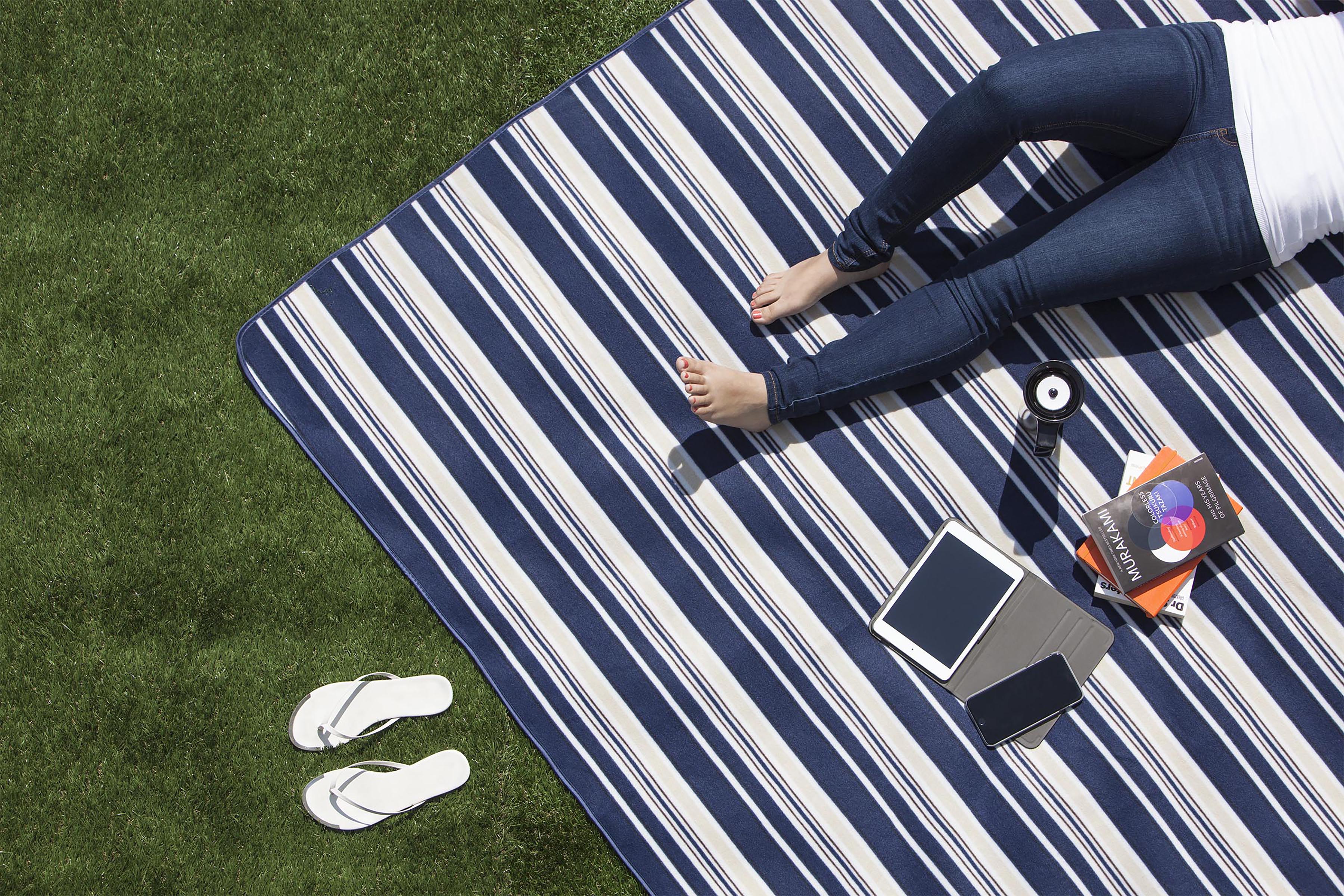 XL Blanket Tote Blue - Airstream