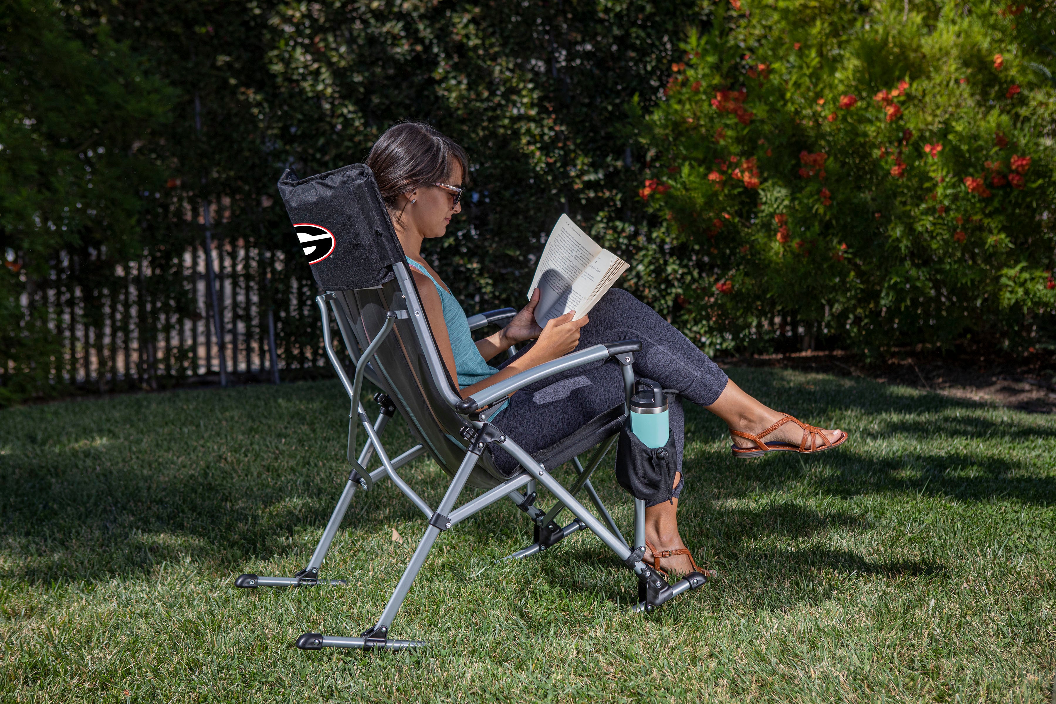 Georgia Bulldogs - Outdoor Rocking Camp Chair