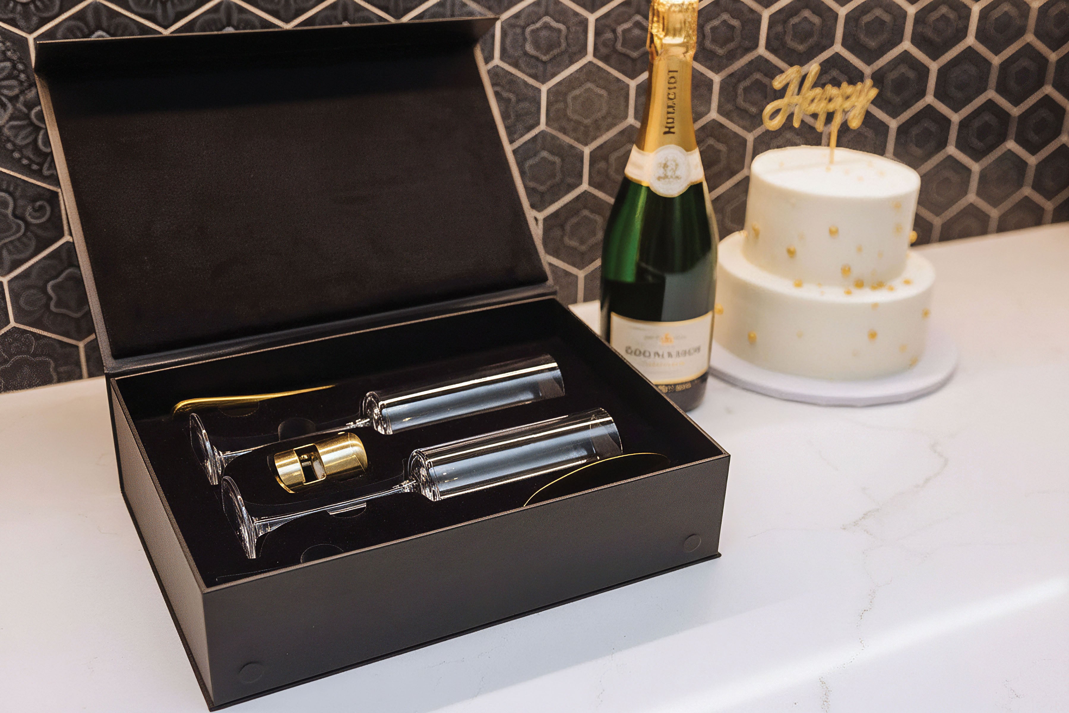 Arbane Champagne Glass Set with Cake Knife