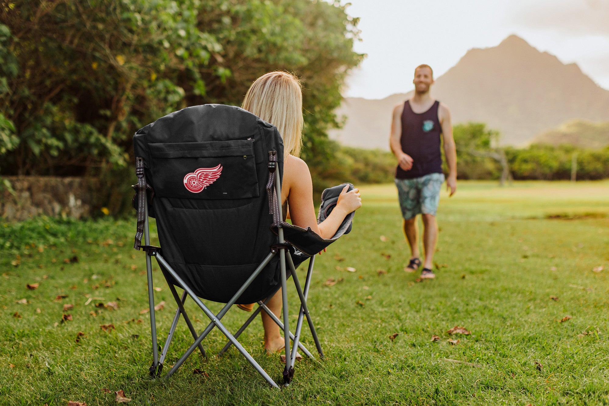 Detroit Red Wings - Reclining Camp Chair