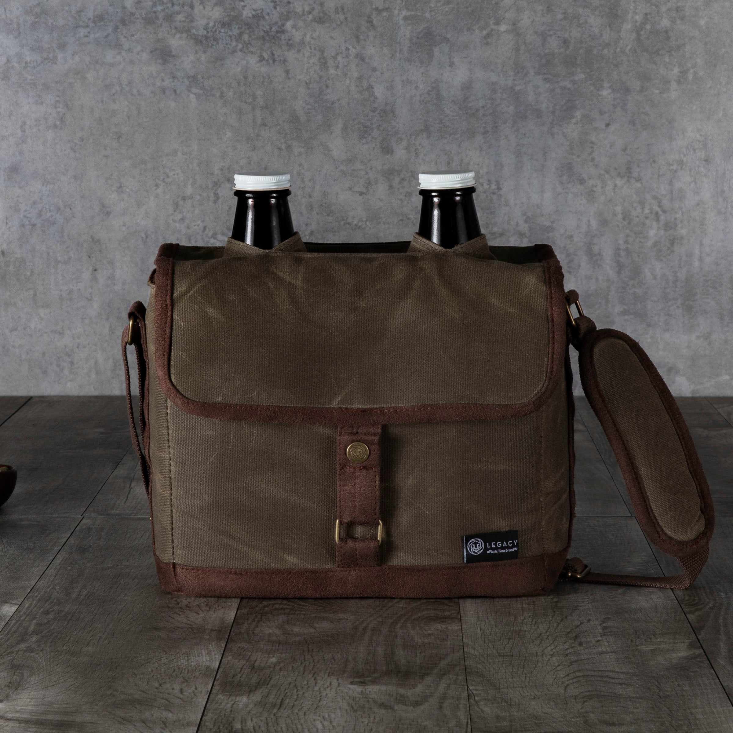 Insulated Double Growler Tote with 64 oz. Glass Growlers