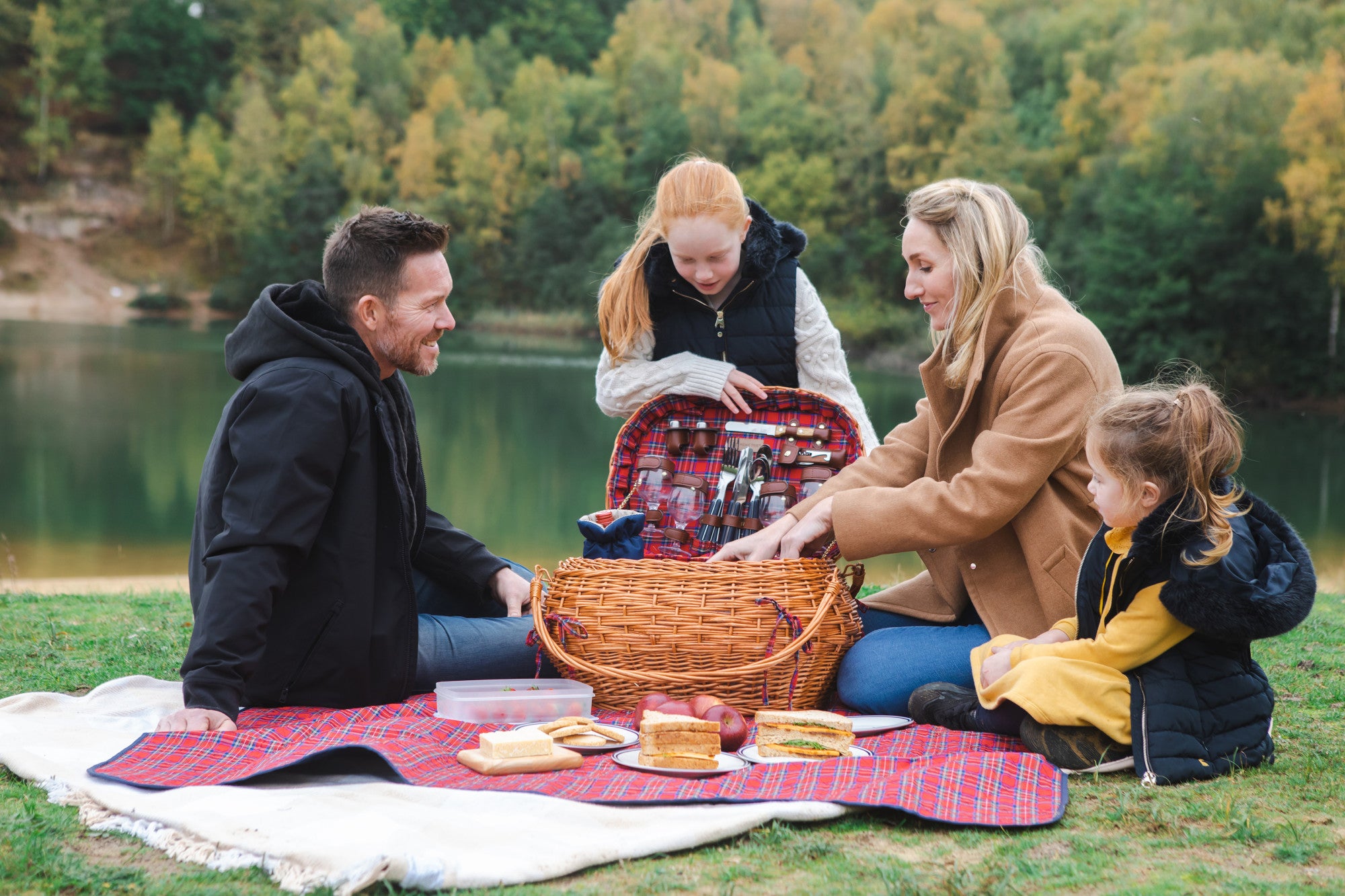 Highlander Picnic Basket