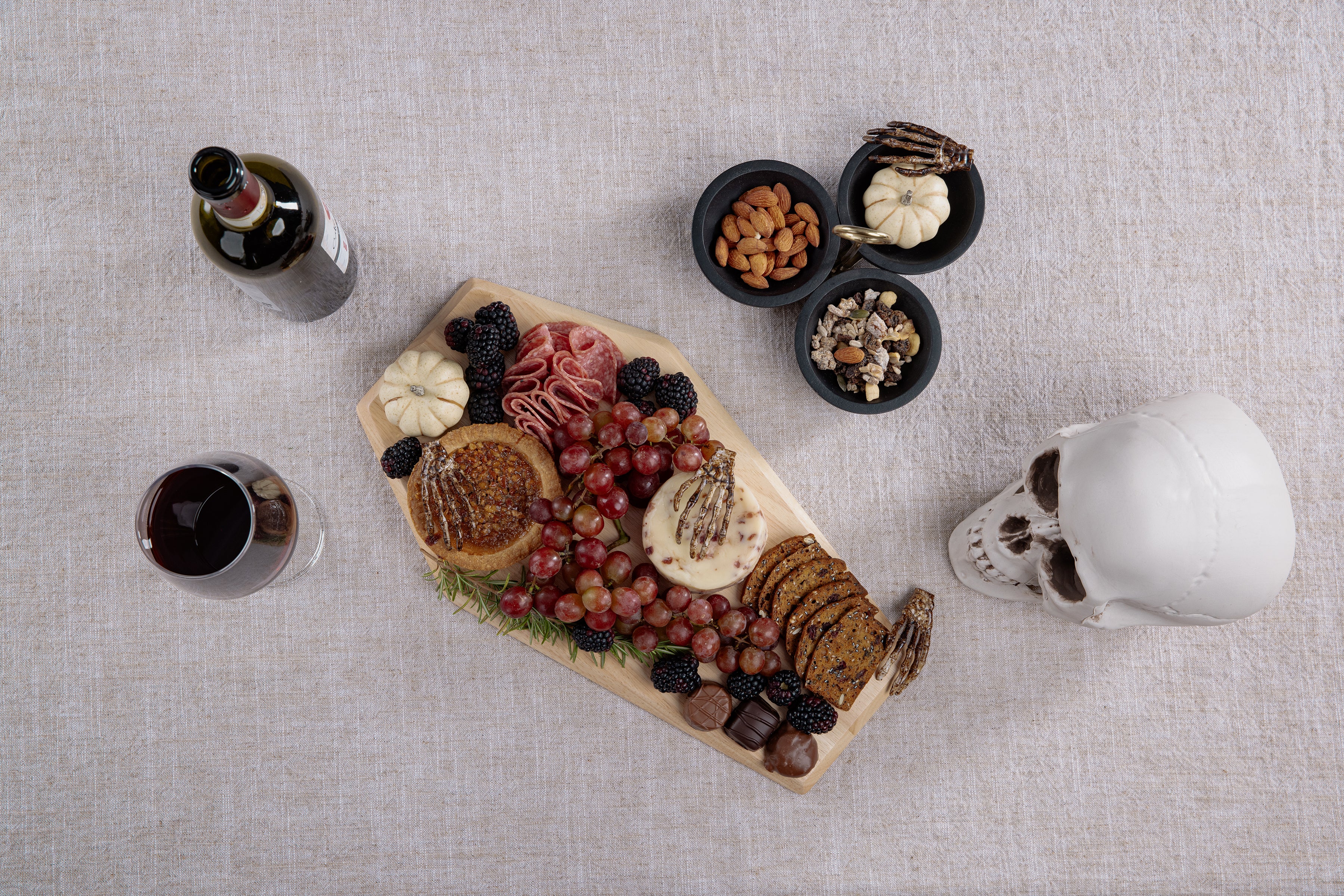 Nightmare Before Christmas Jack & Sally - Coffin Serving Board