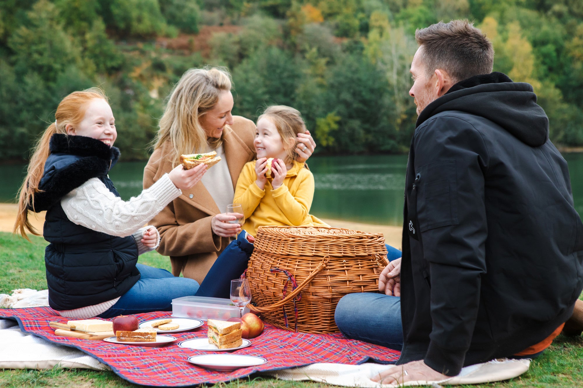 Highlander Picnic Basket