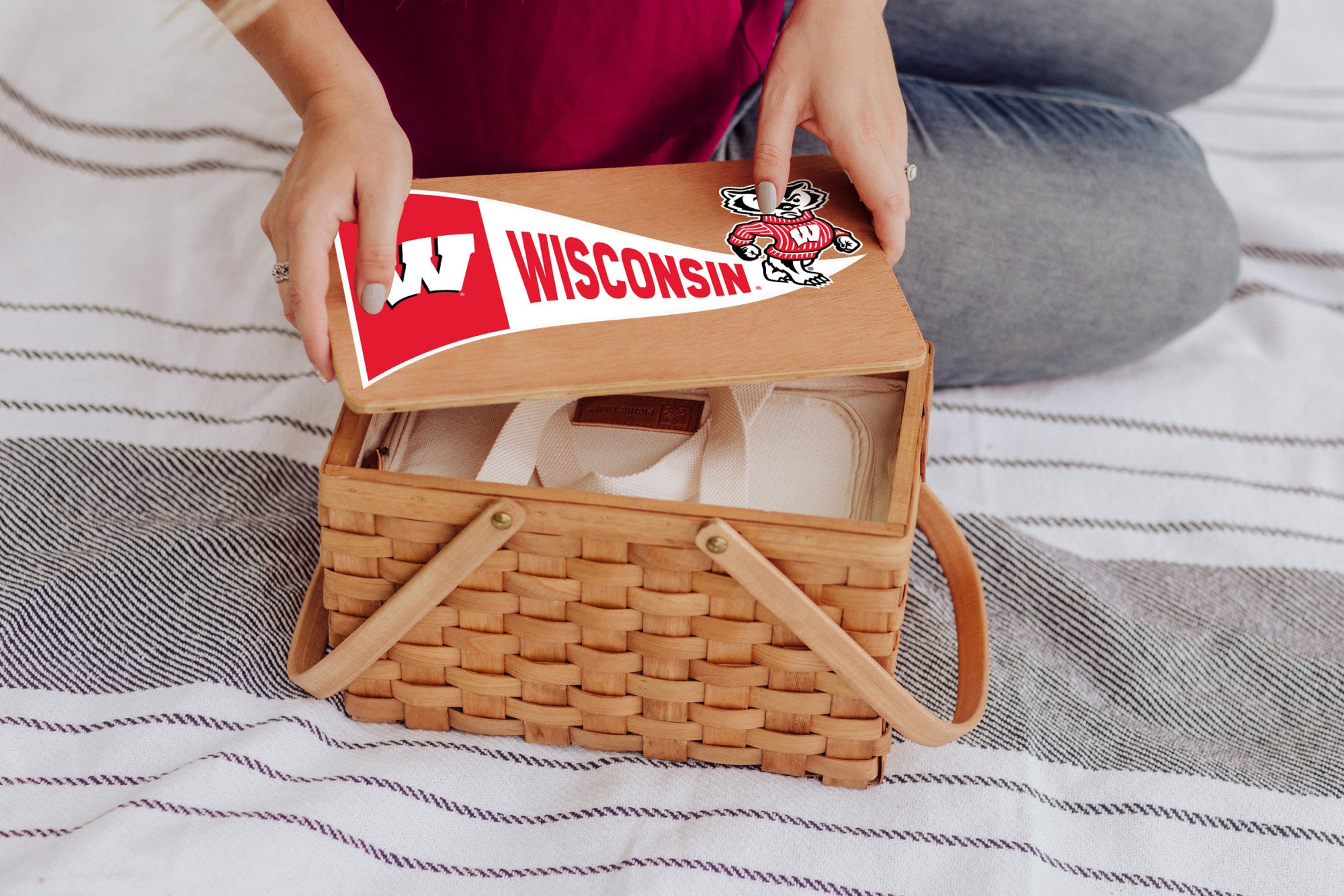 Wisconsin Badgers - Poppy Personal Picnic Basket