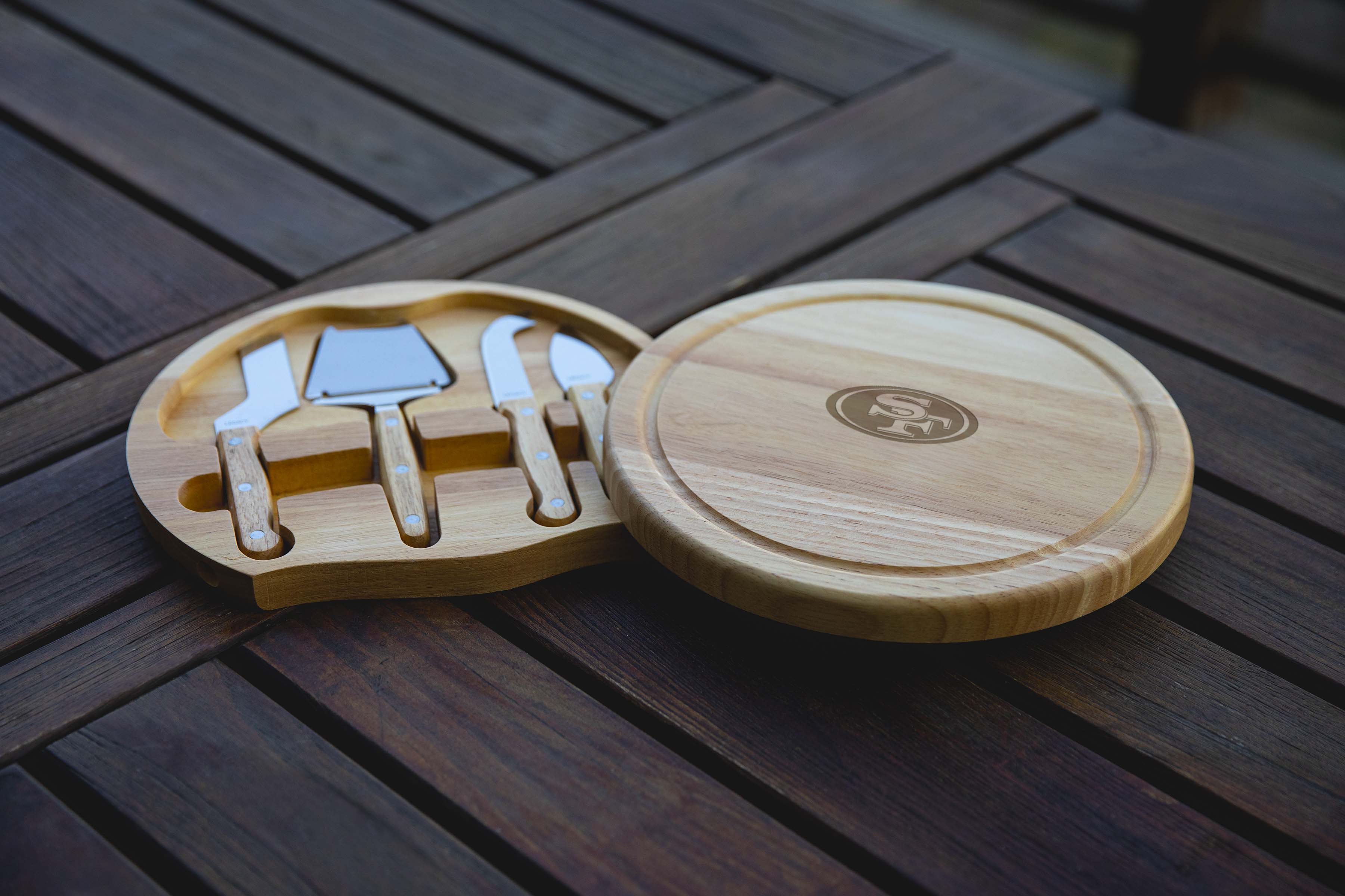 San Francisco 49ers - Circo Cheese Cutting Board & Tools Set