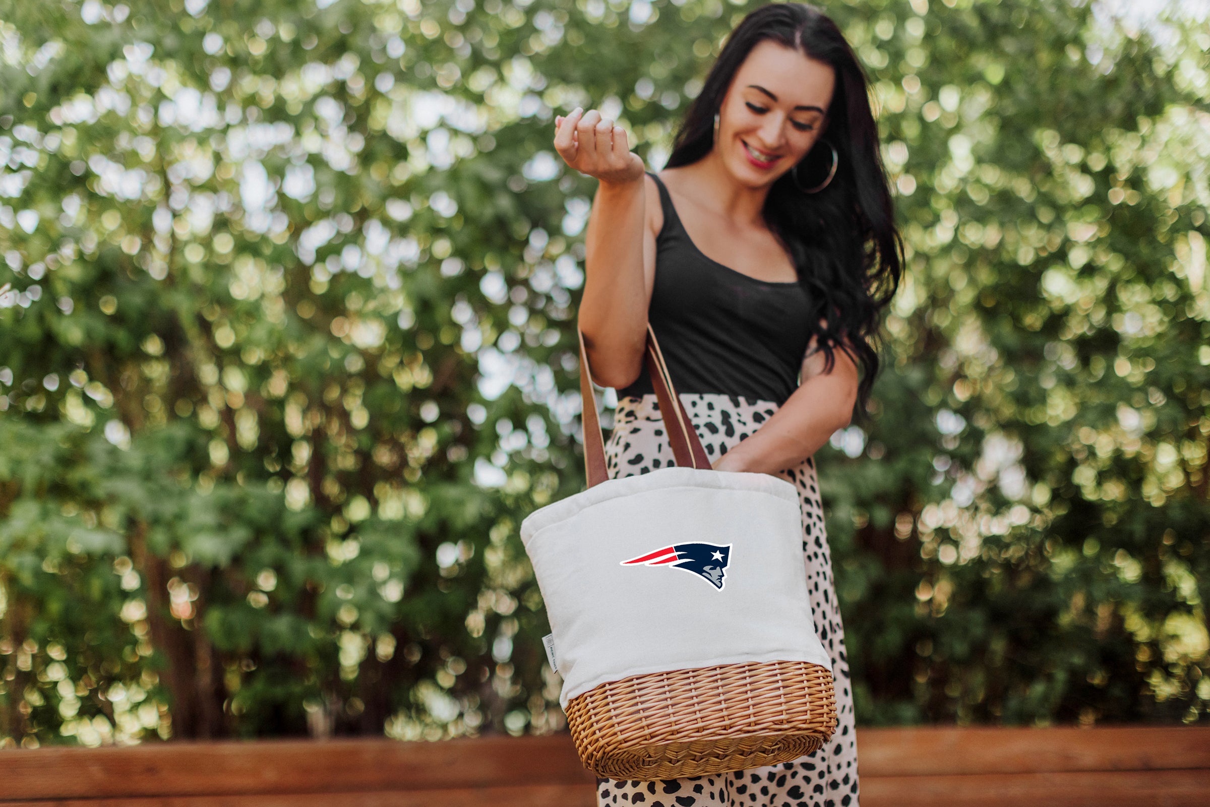 New England Patriots - Pico Willow and Canvas Lunch Basket