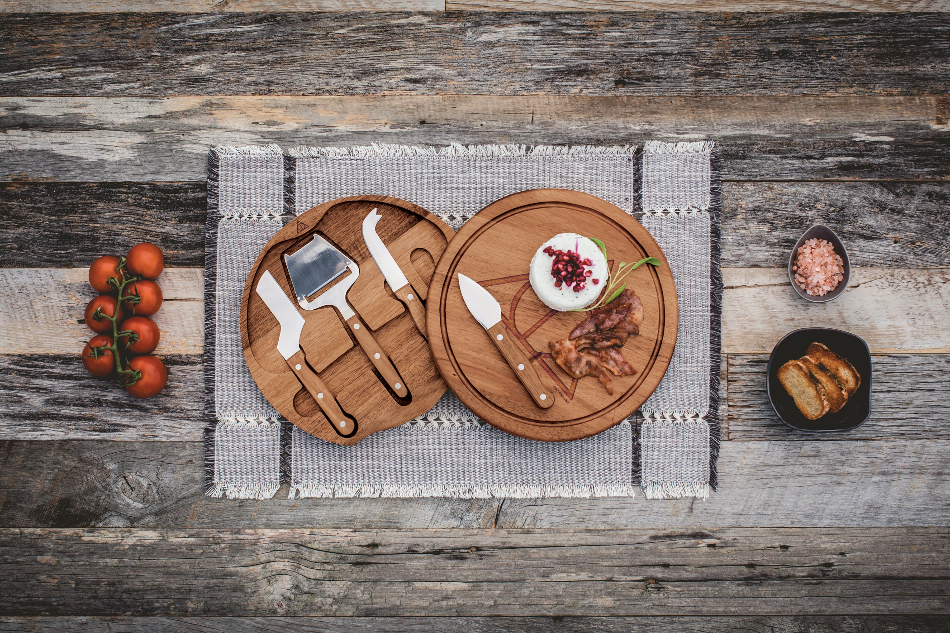 Harry Potter - Acacia Circo Cheese Cutting Board & Tools Set