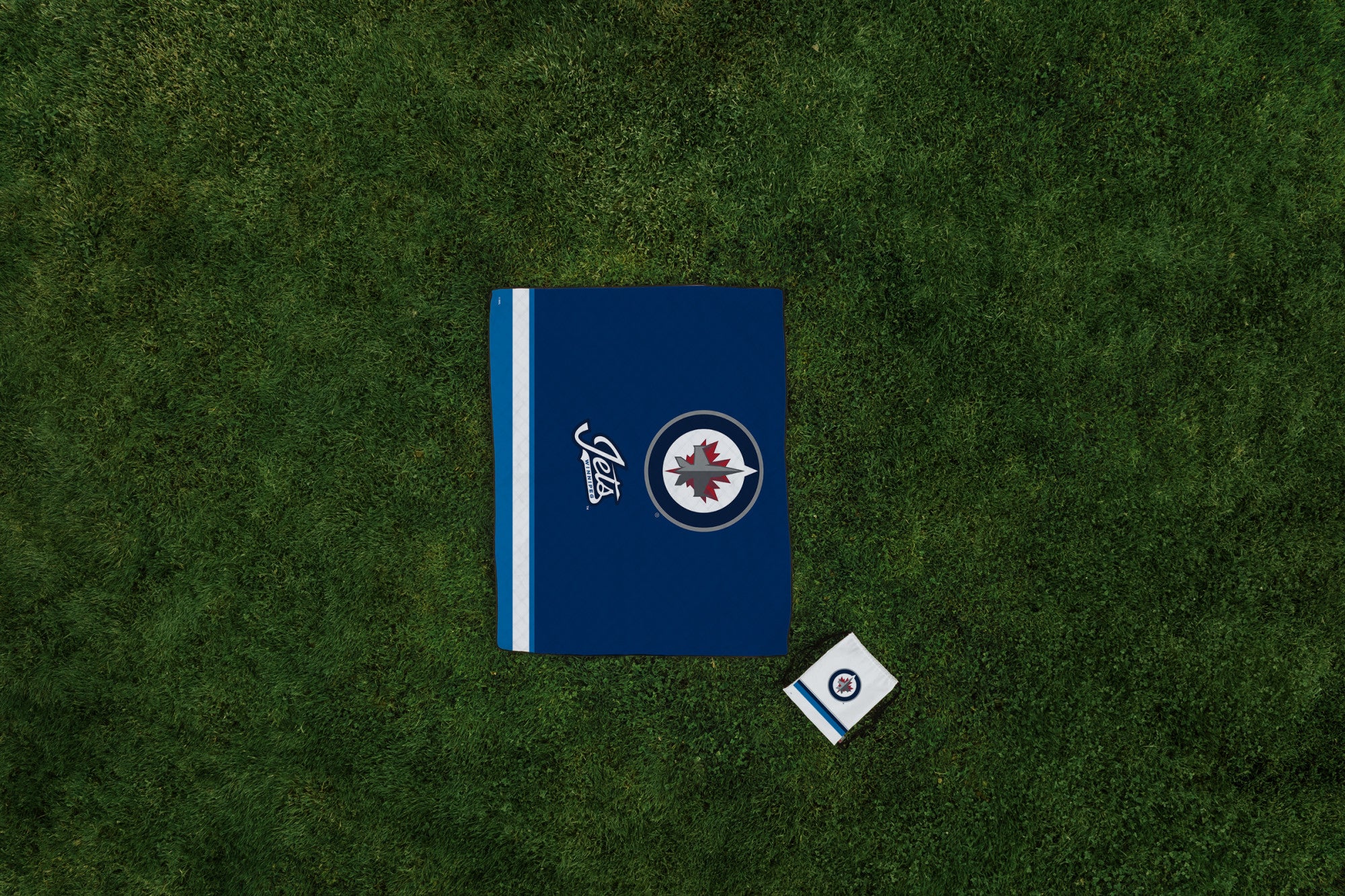 Winnipeg Jets - Impresa Picnic Blanket