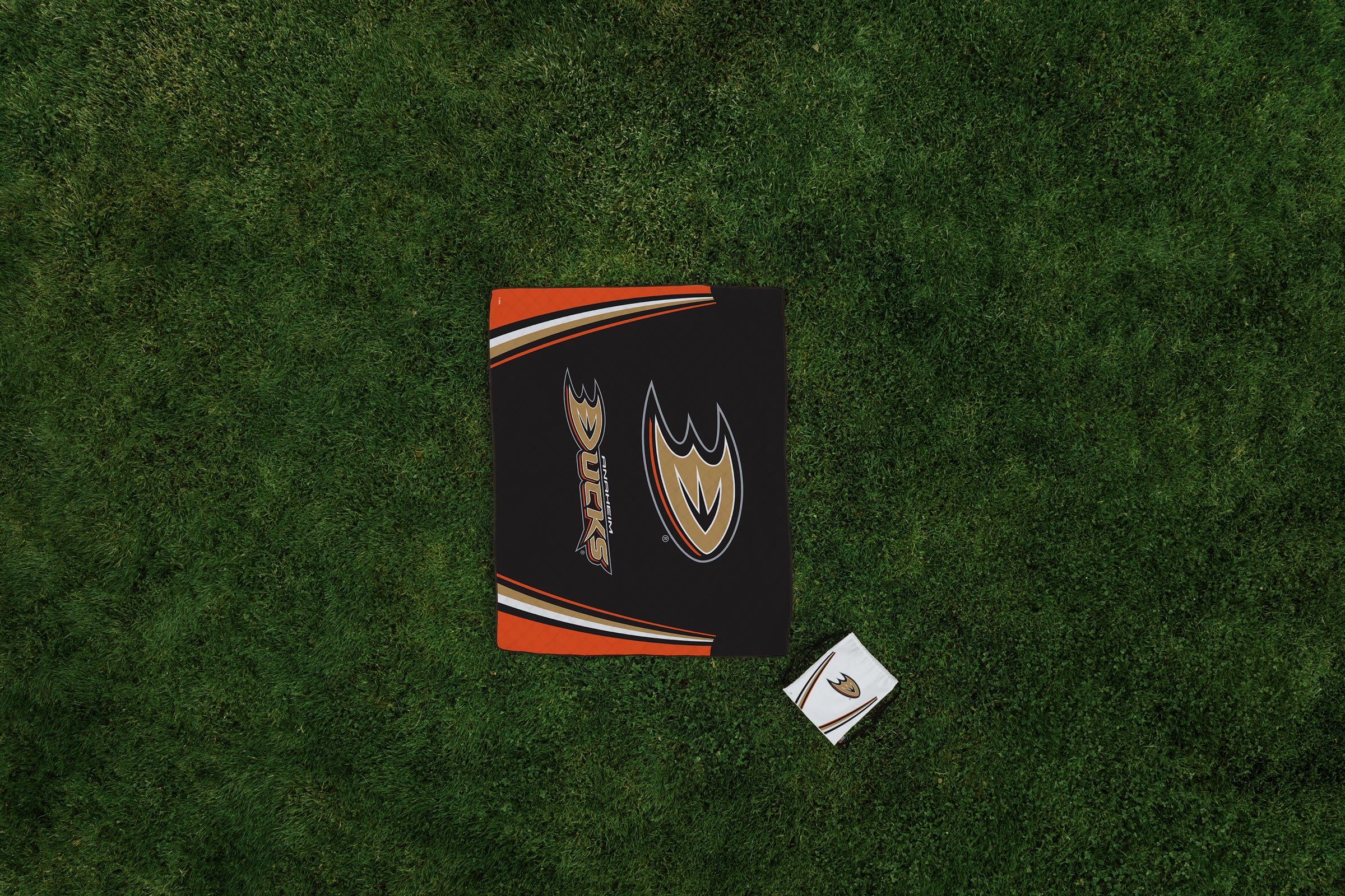 Anaheim Ducks - Impresa Picnic Blanket