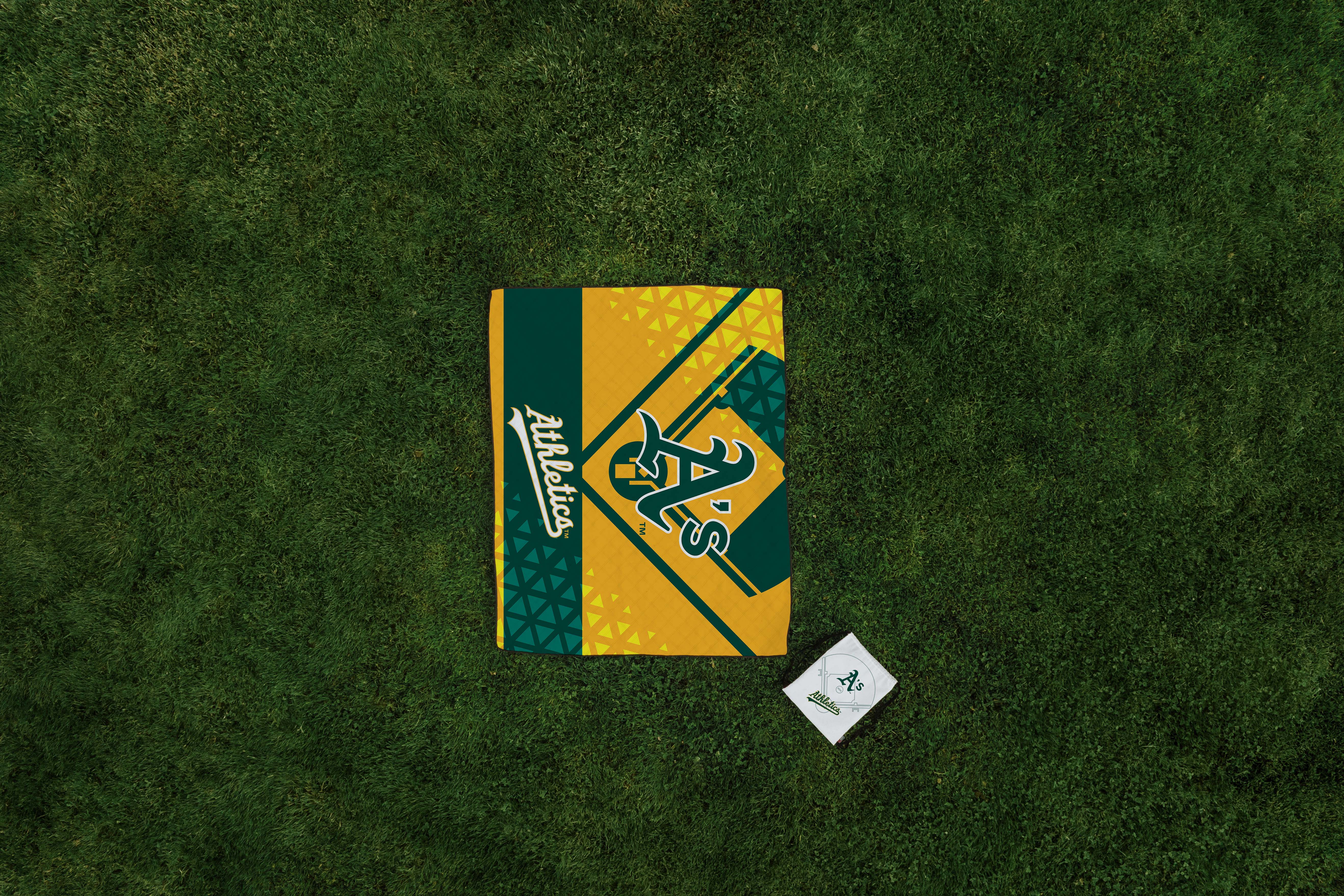 Oakland Athletics - Impresa Picnic Blanket