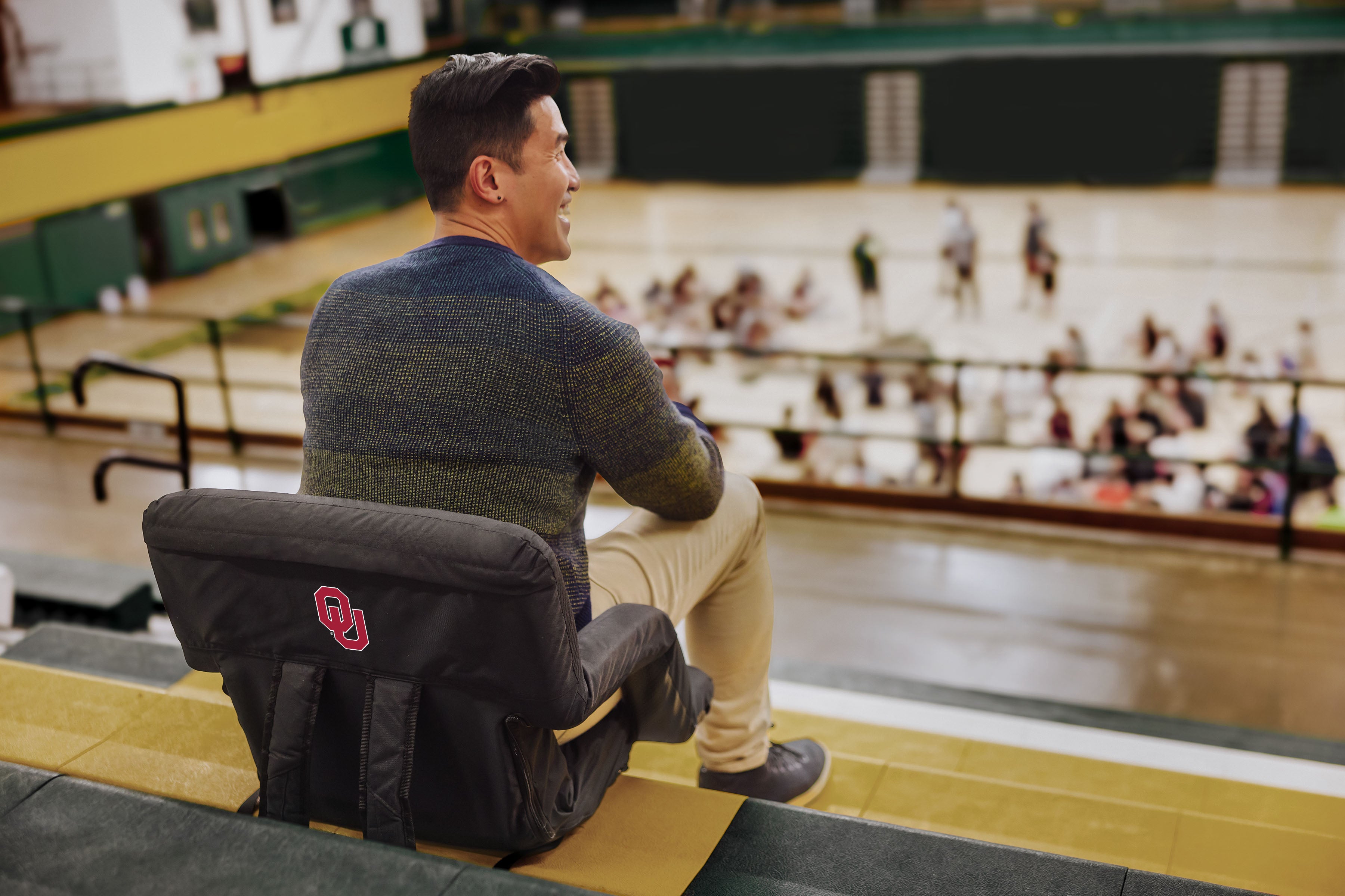 Oklahoma Sooners - Ventura Portable Reclining Stadium Seat