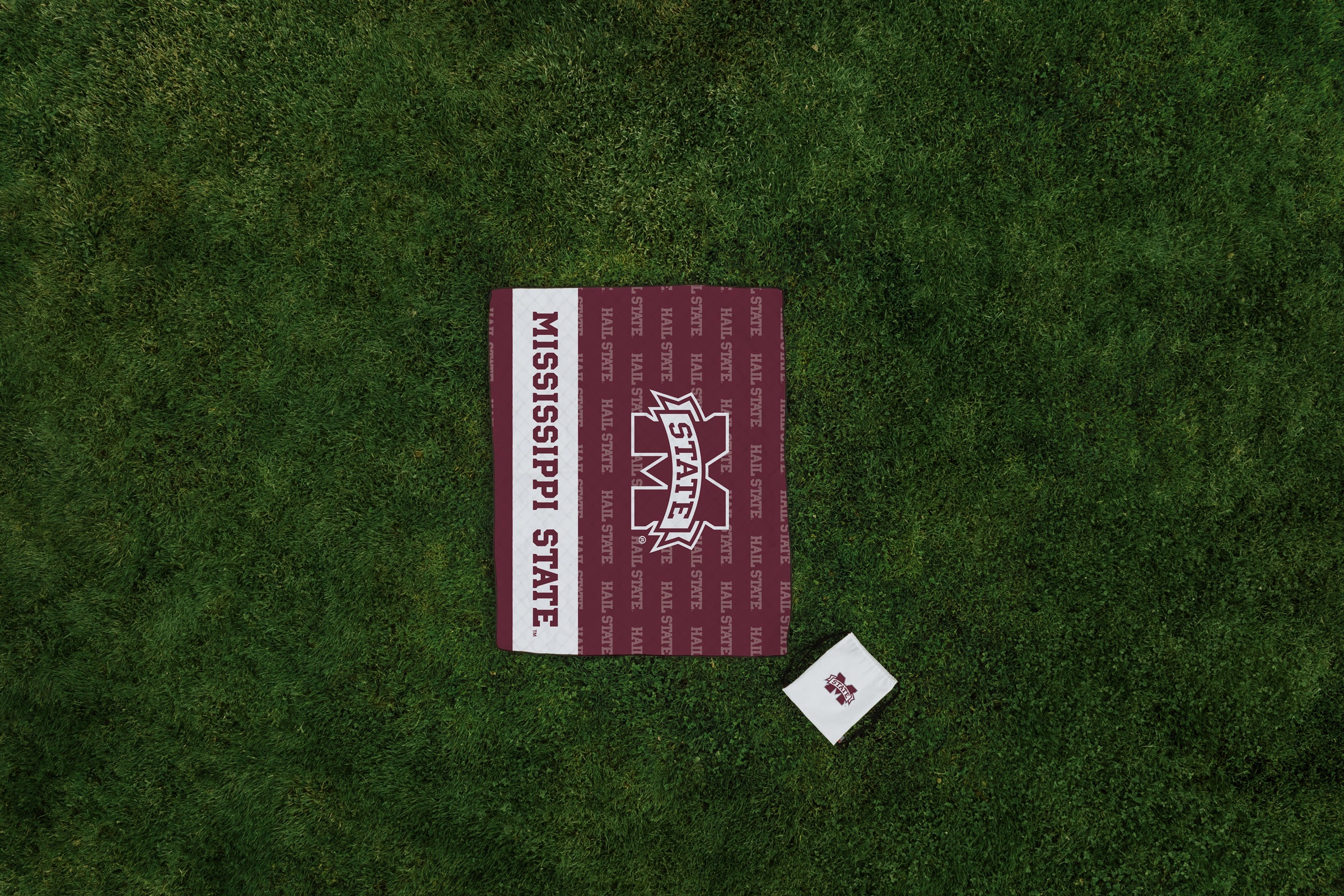 Mississippi State Bulldogs - Impresa Picnic Blanket