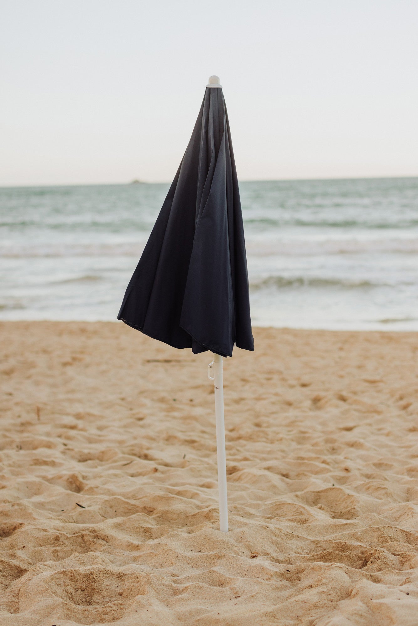 Rhode Island Rams - 5.5 Ft. Portable Beach Umbrella