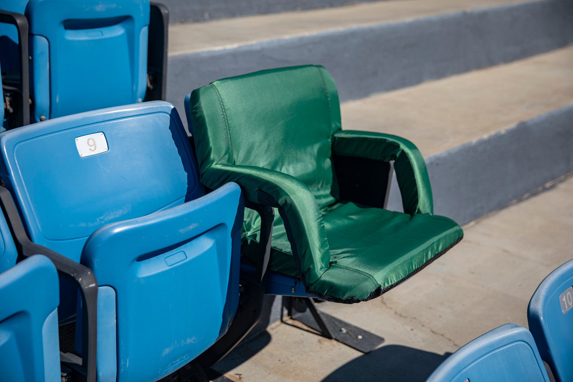 Oakland Athletics - Ventura Portable Reclining Stadium Seat