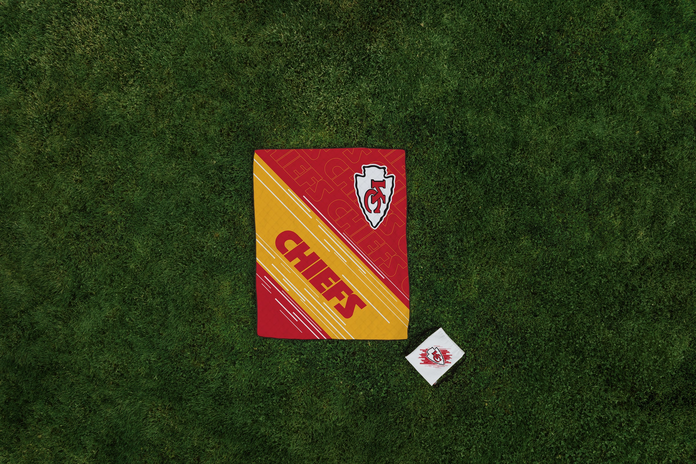 Kansas City Chiefs - Impresa Picnic Blanket