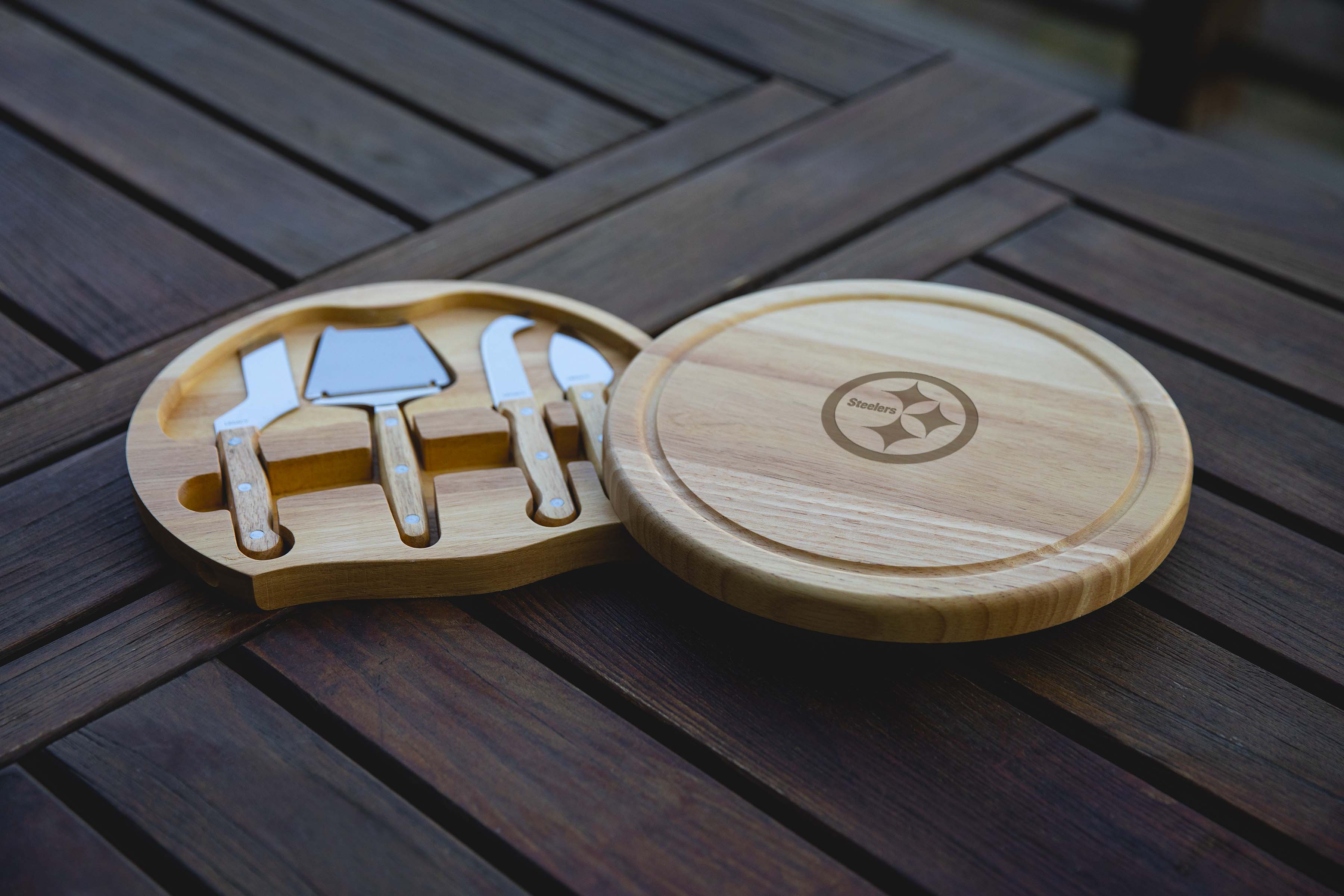 Pittsburgh Steelers - Circo Cheese Cutting Board & Tools Set