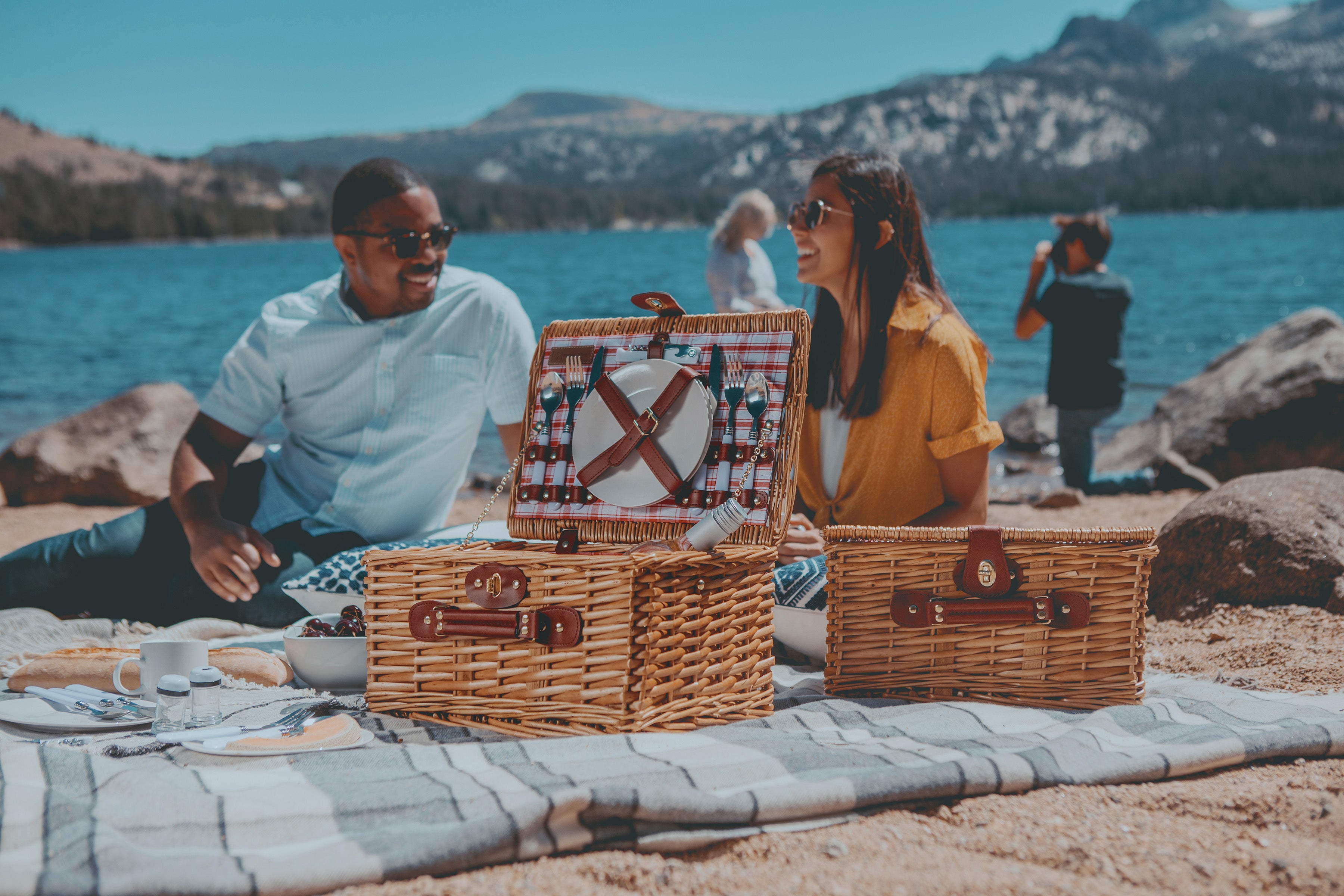 Catalina Picnic Basket