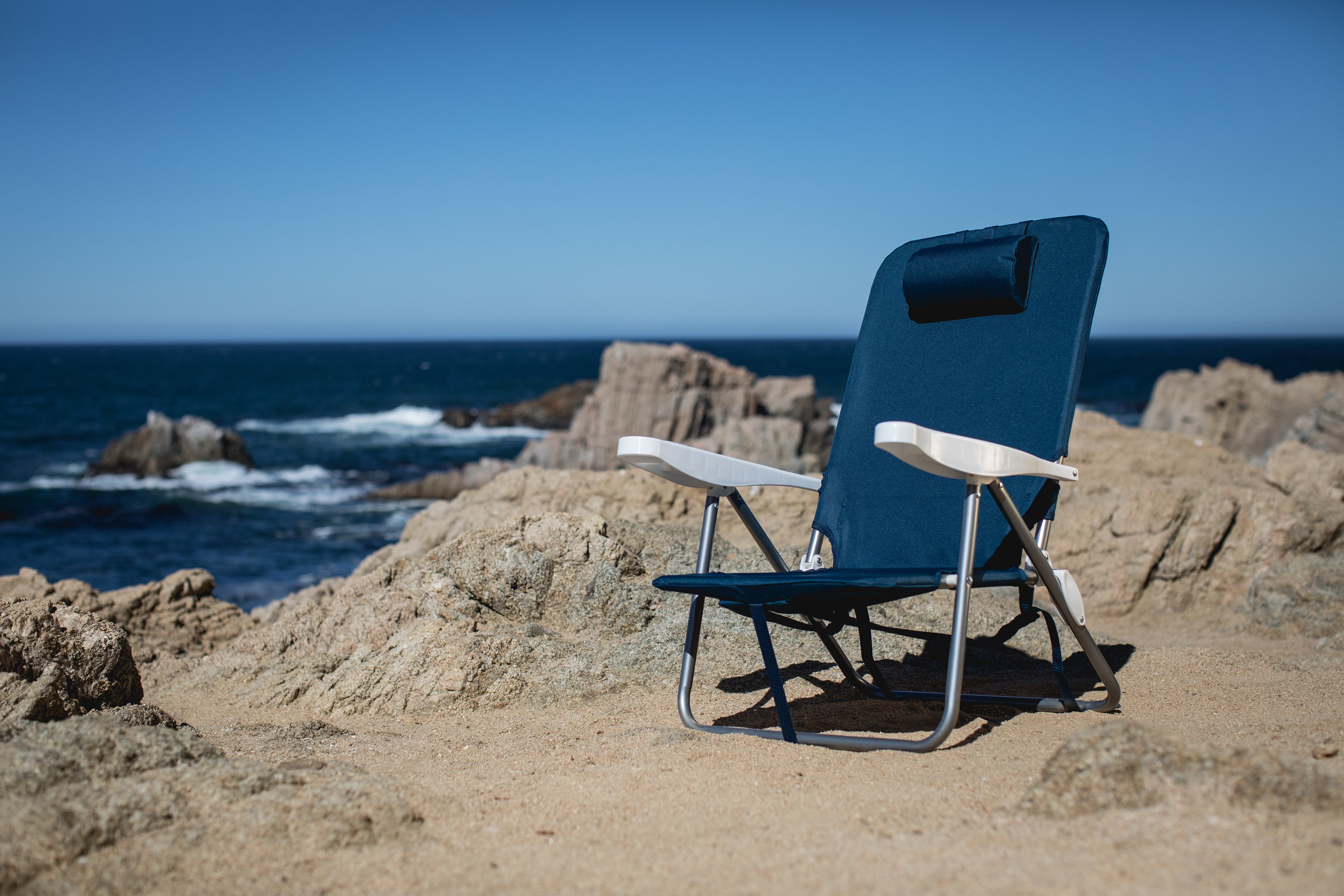 Penn State Nittany Lions - Monaco Reclining Beach Backpack Chair