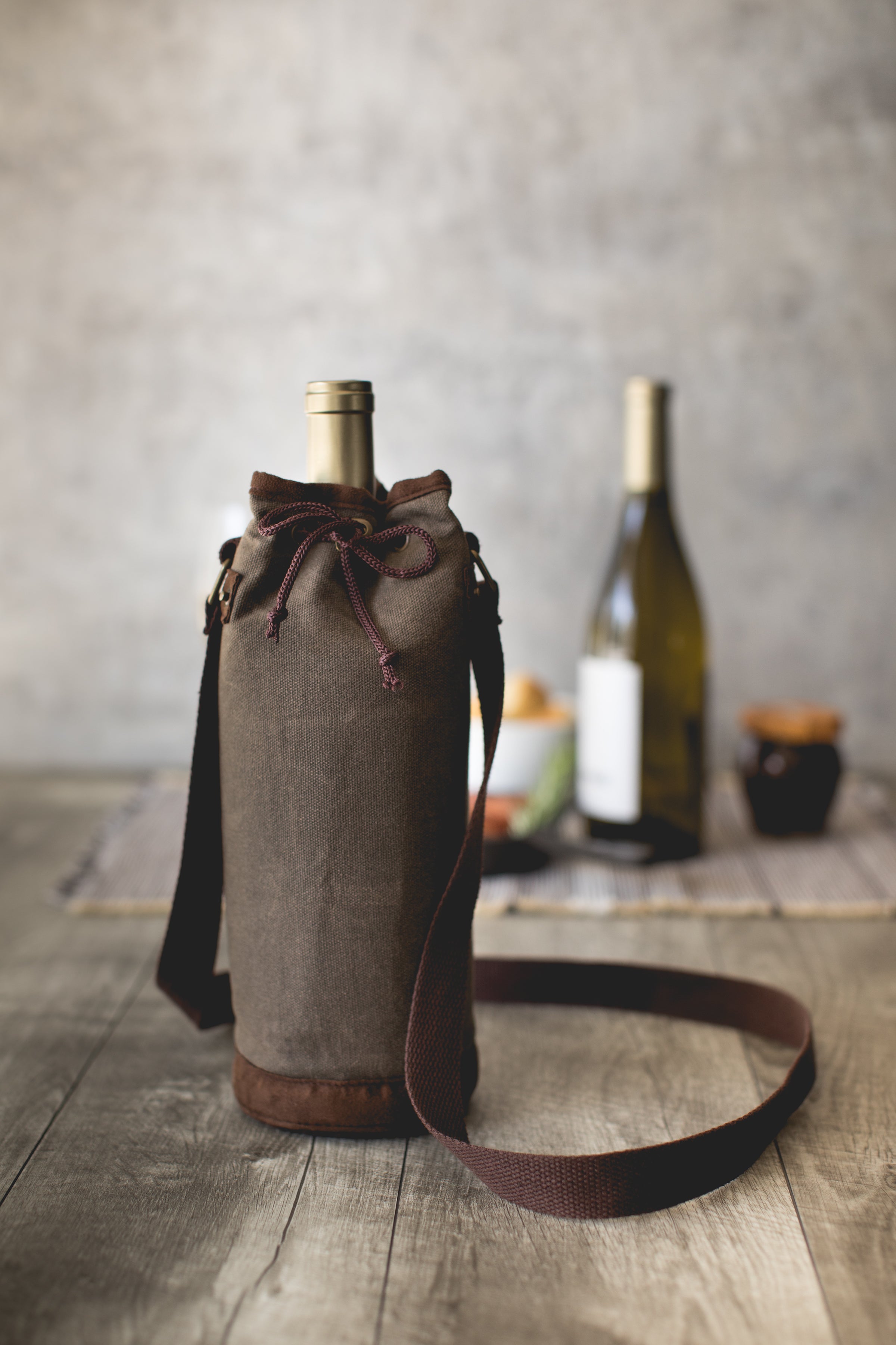 Atlanta Falcons - Waxed Canvas Wine Tote