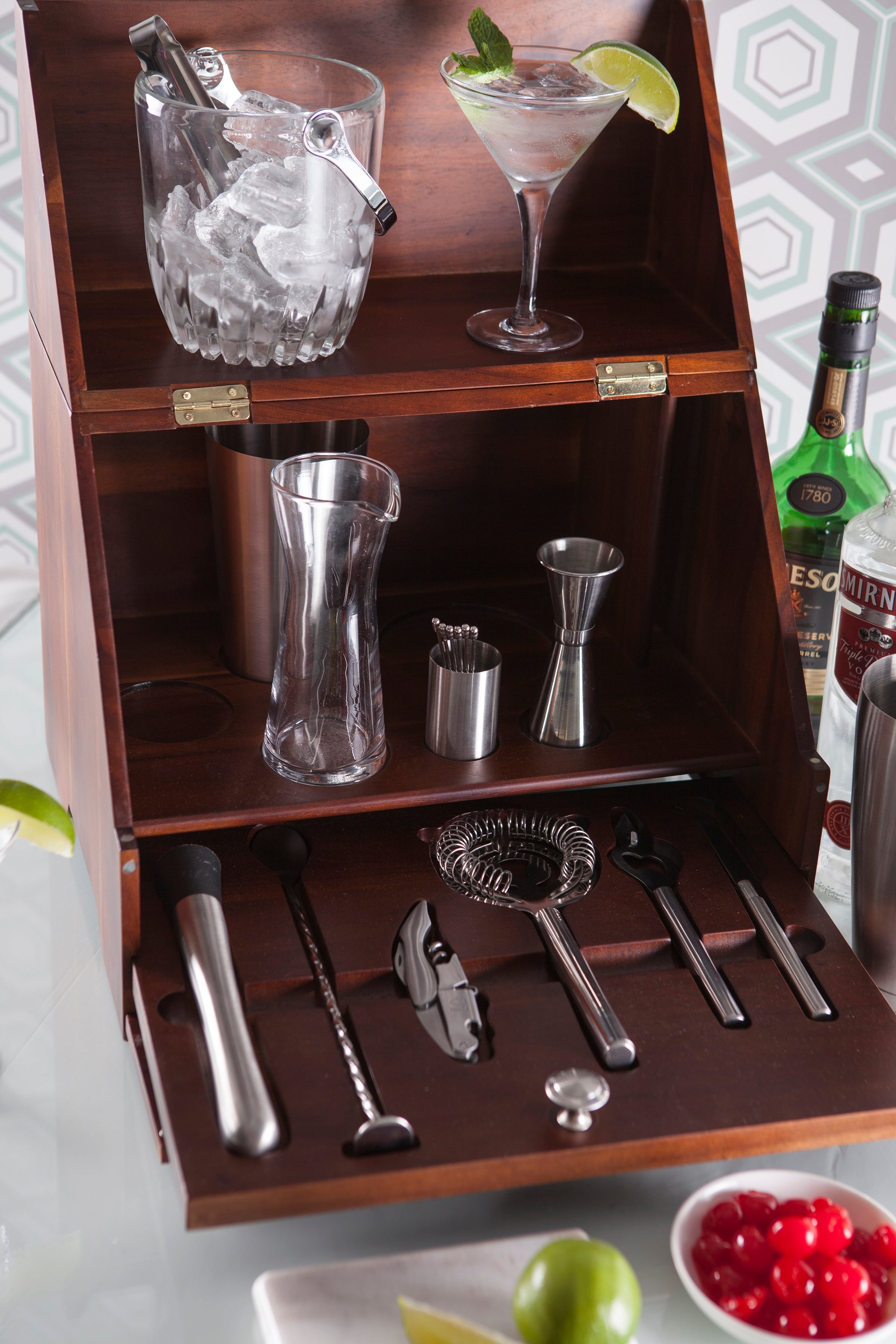 San Diego Padres - Madison Acacia Tabletop Bar Set