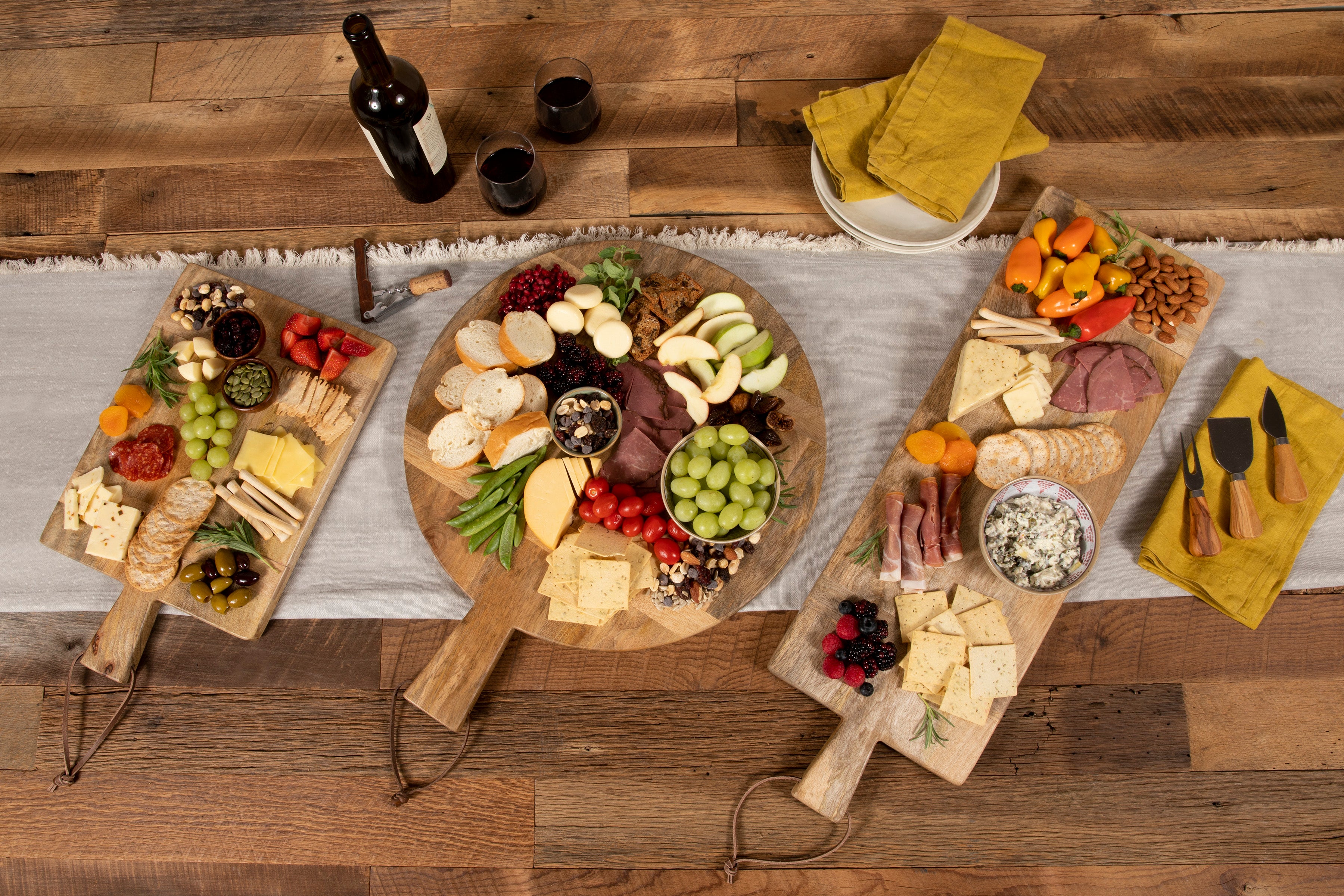 Ravi Round Charcuterie Board