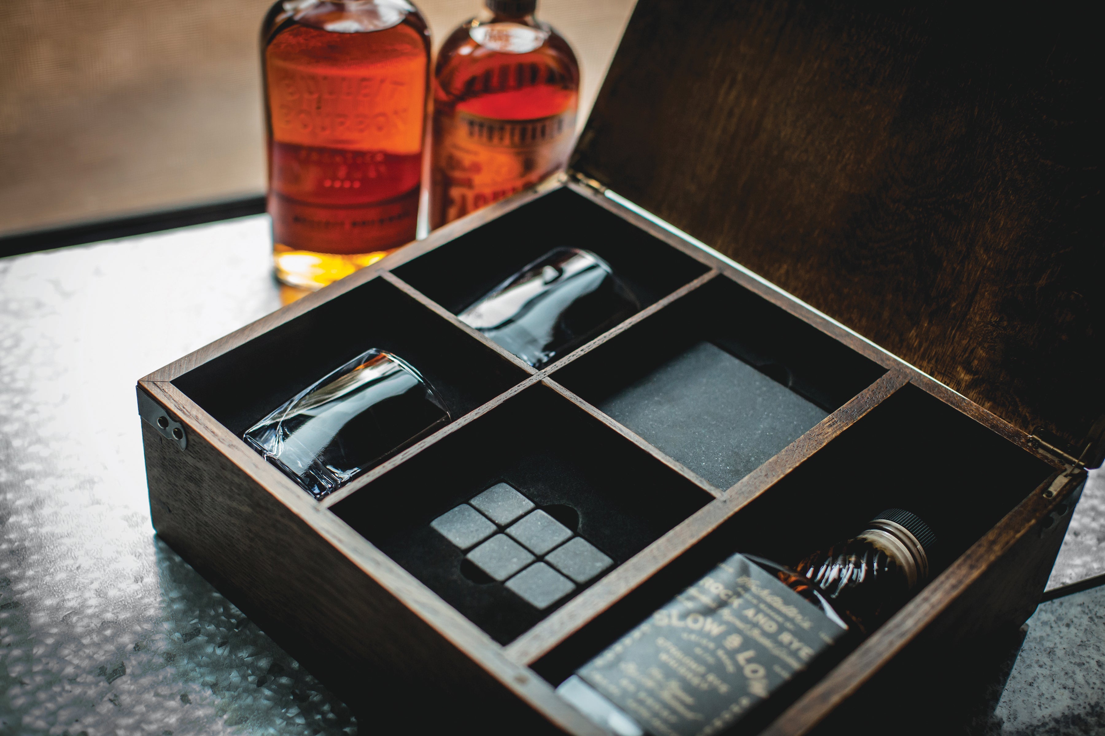 Vancouver Canucks - Whiskey Box Gift Set