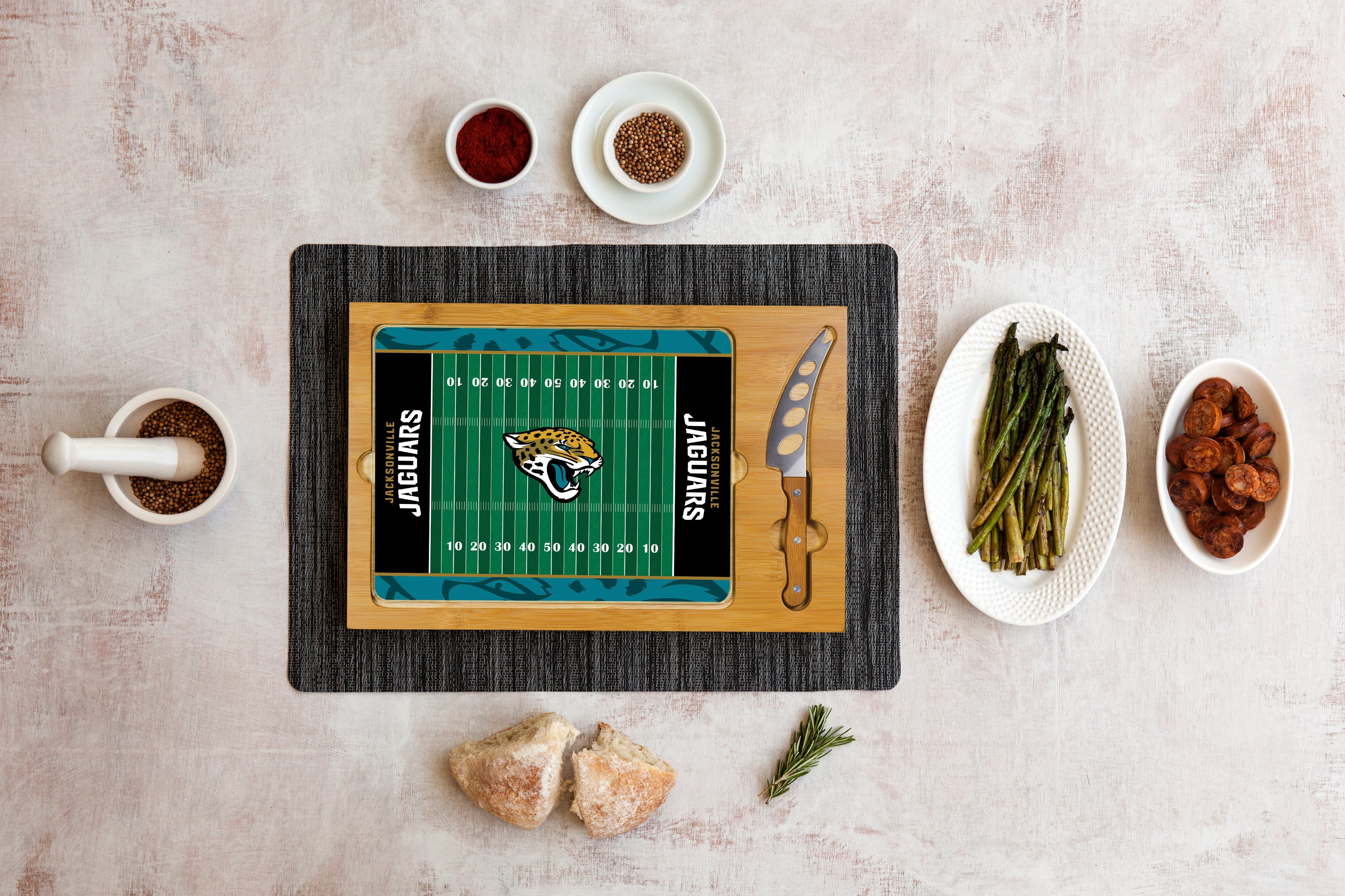 Jacksonville Jaguars Football Field - Icon Glass Top Cutting Board & Knife Set