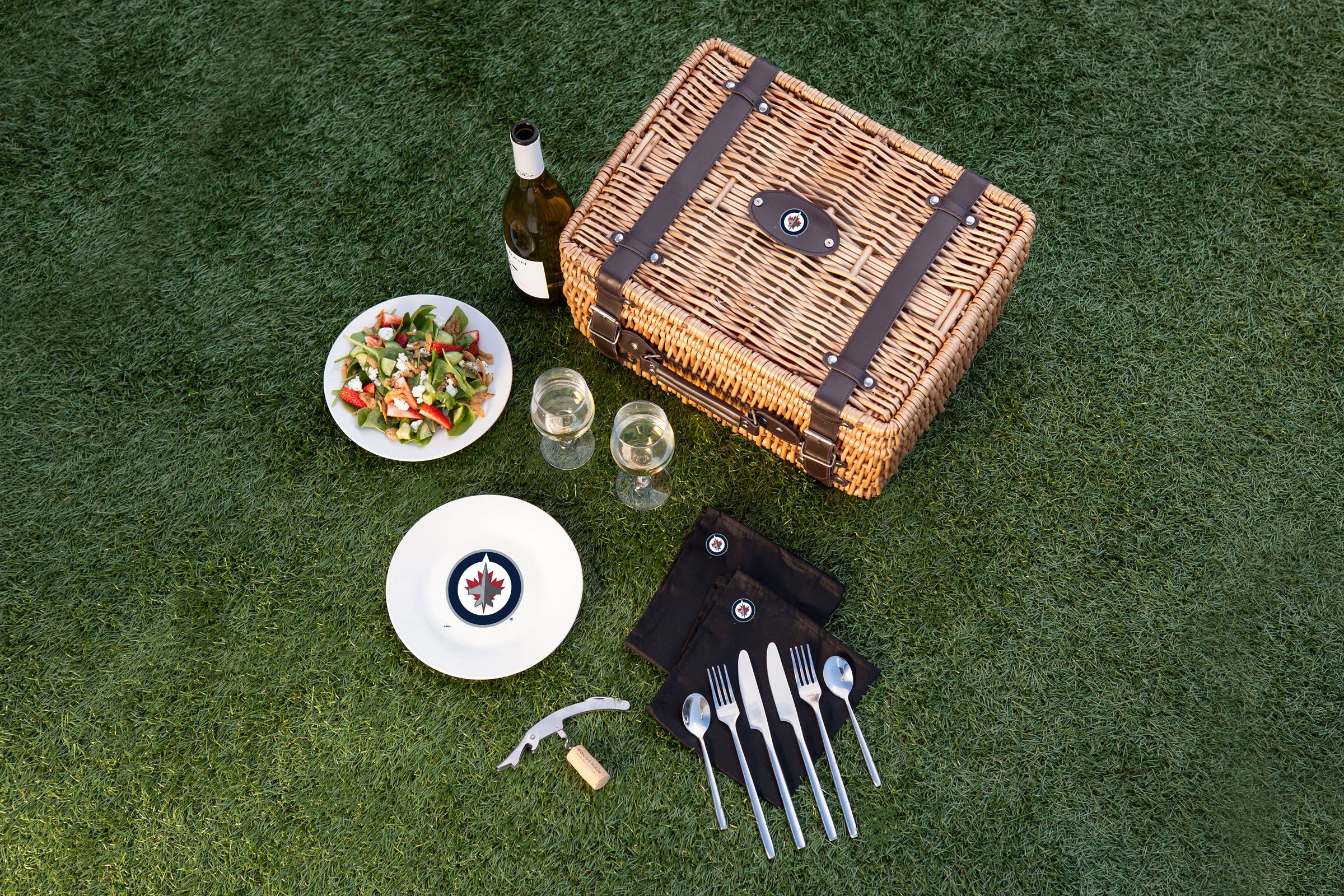 Winnipeg Jets - Champion Picnic Basket