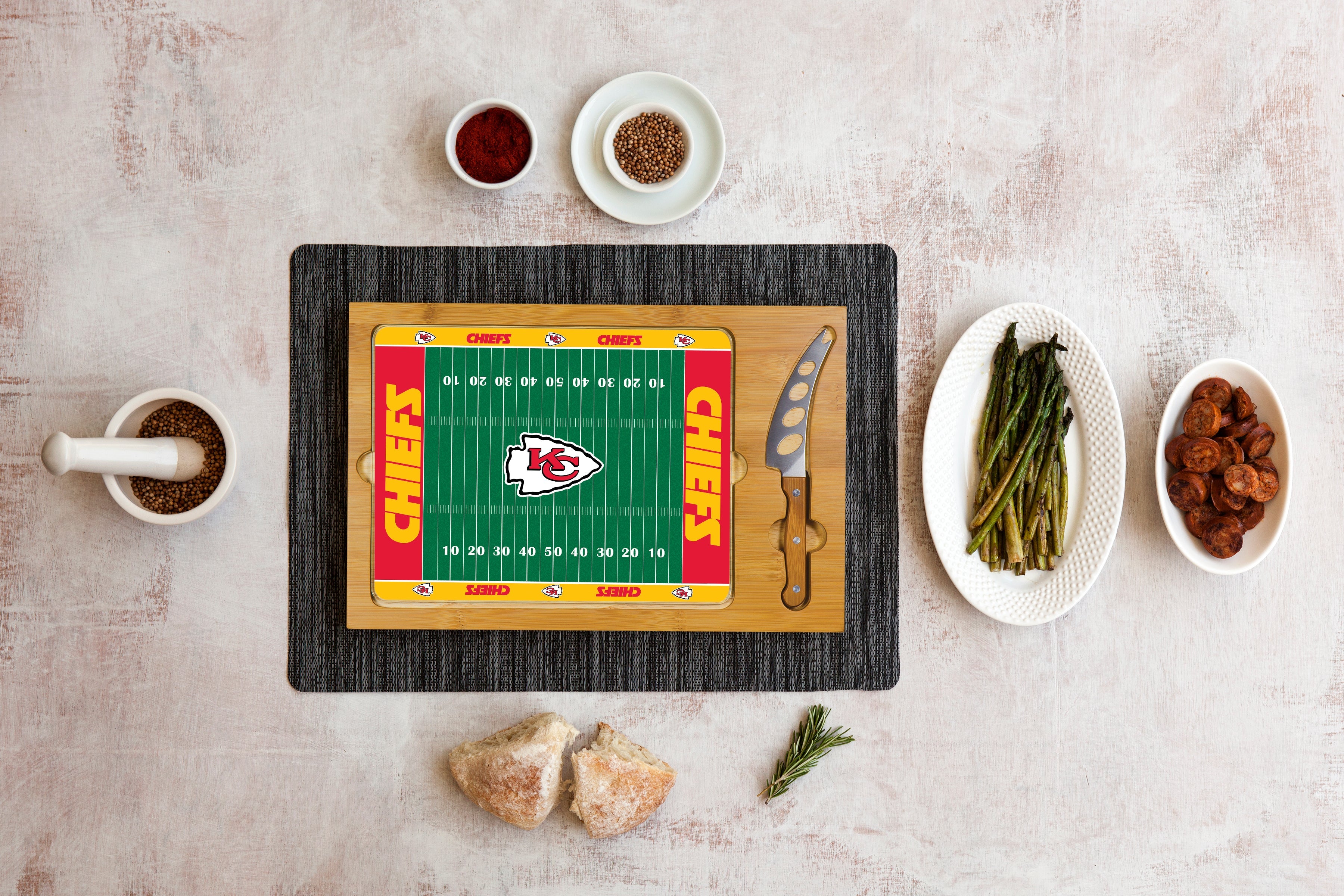 Kansas City Chiefs Football Field - Icon Glass Top Cutting Board & Knife Set