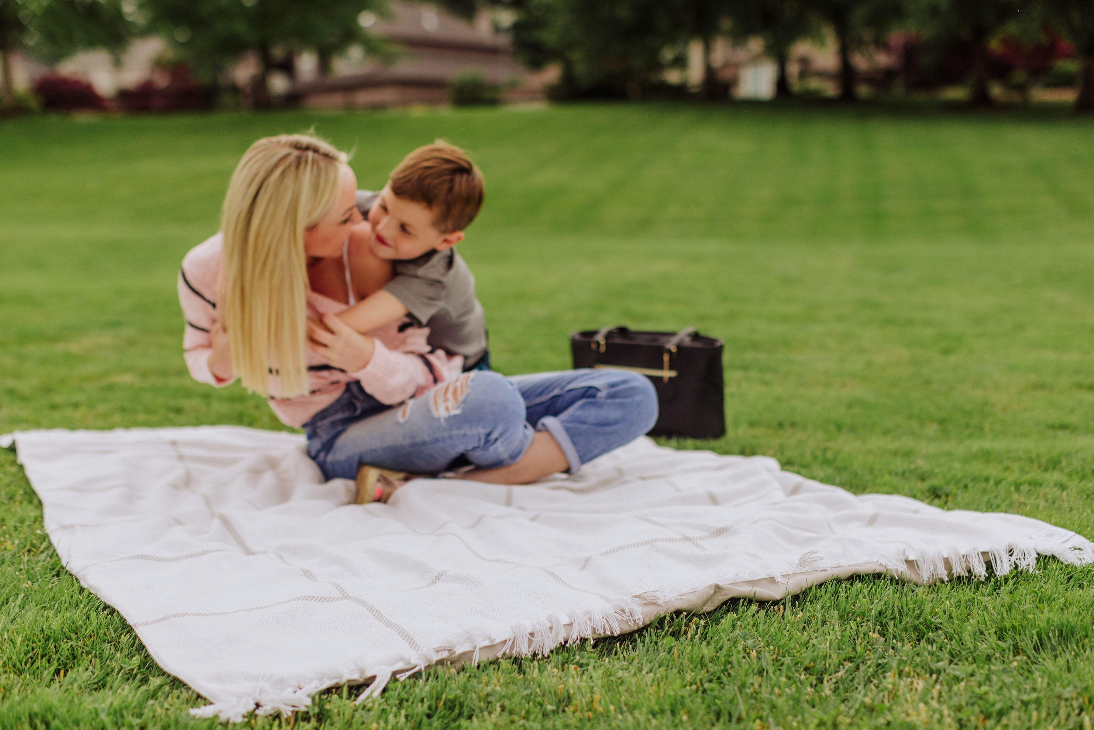 Montecito Picnic Blanket with Harness