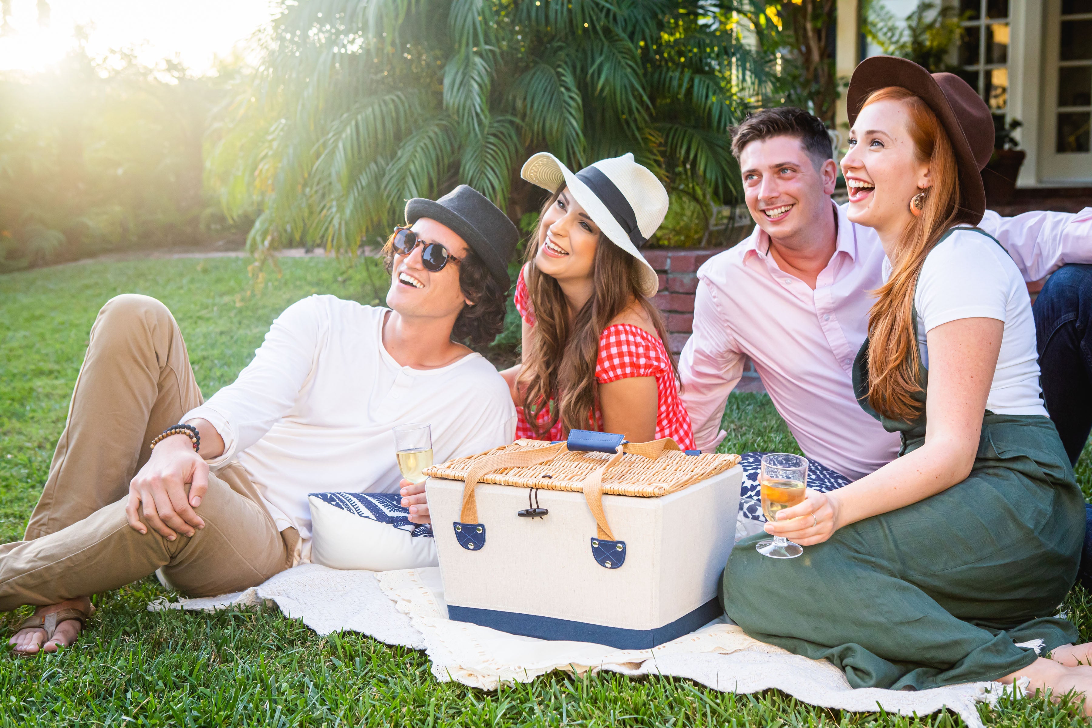 Boardwalk Picnic Basket for 2