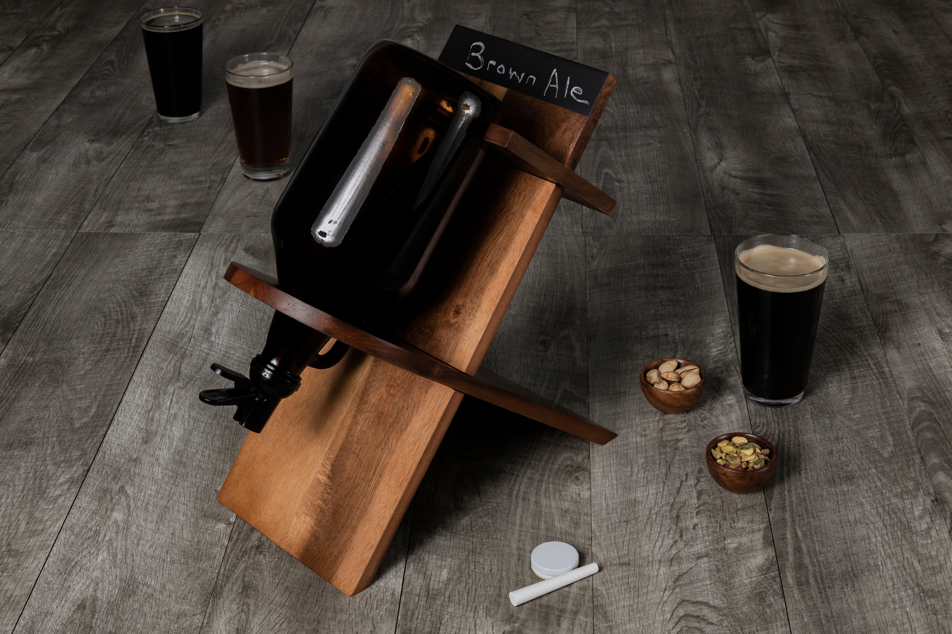 Growler Stand with 64oz Glass Growler