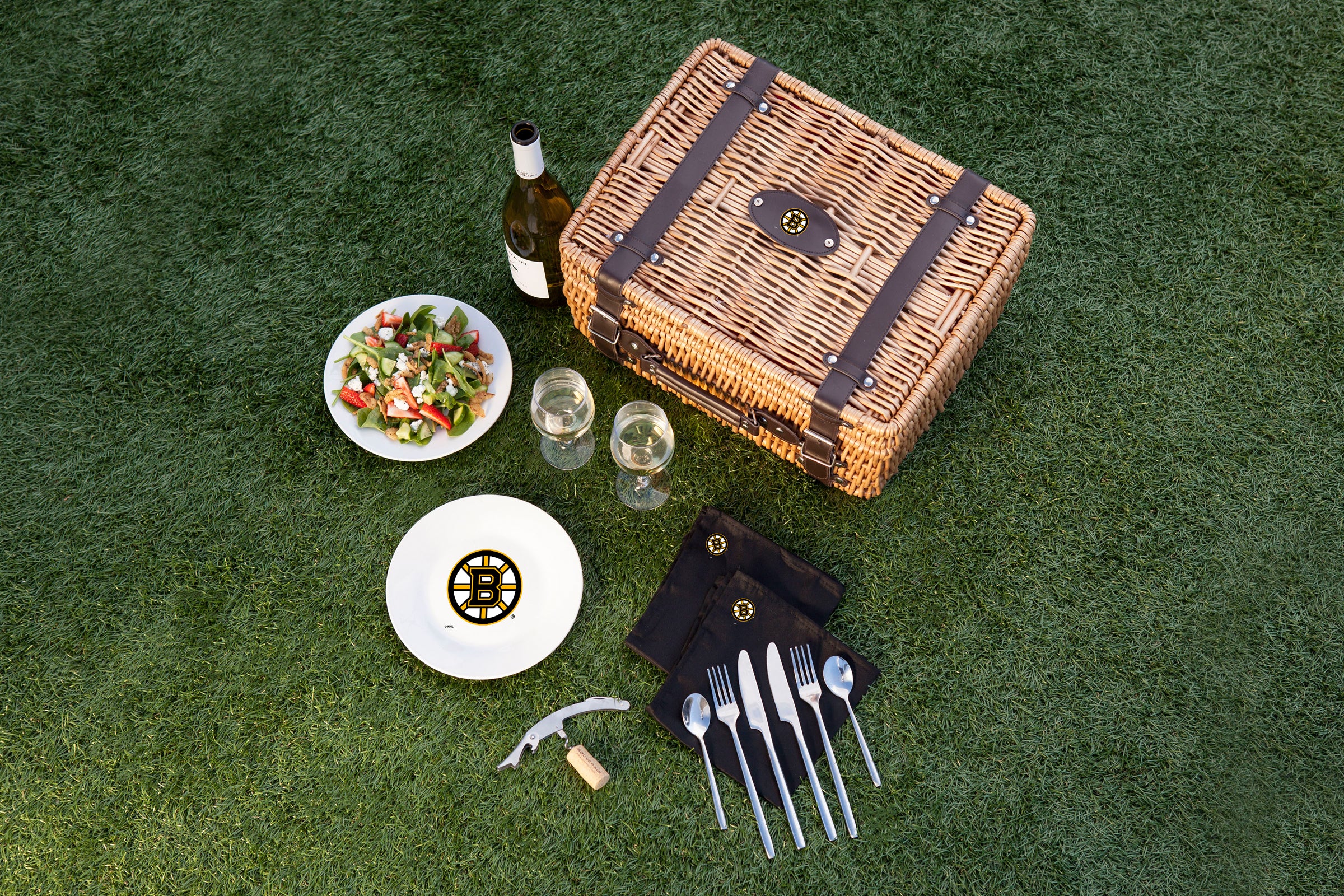 Boston Bruins - Champion Picnic Basket