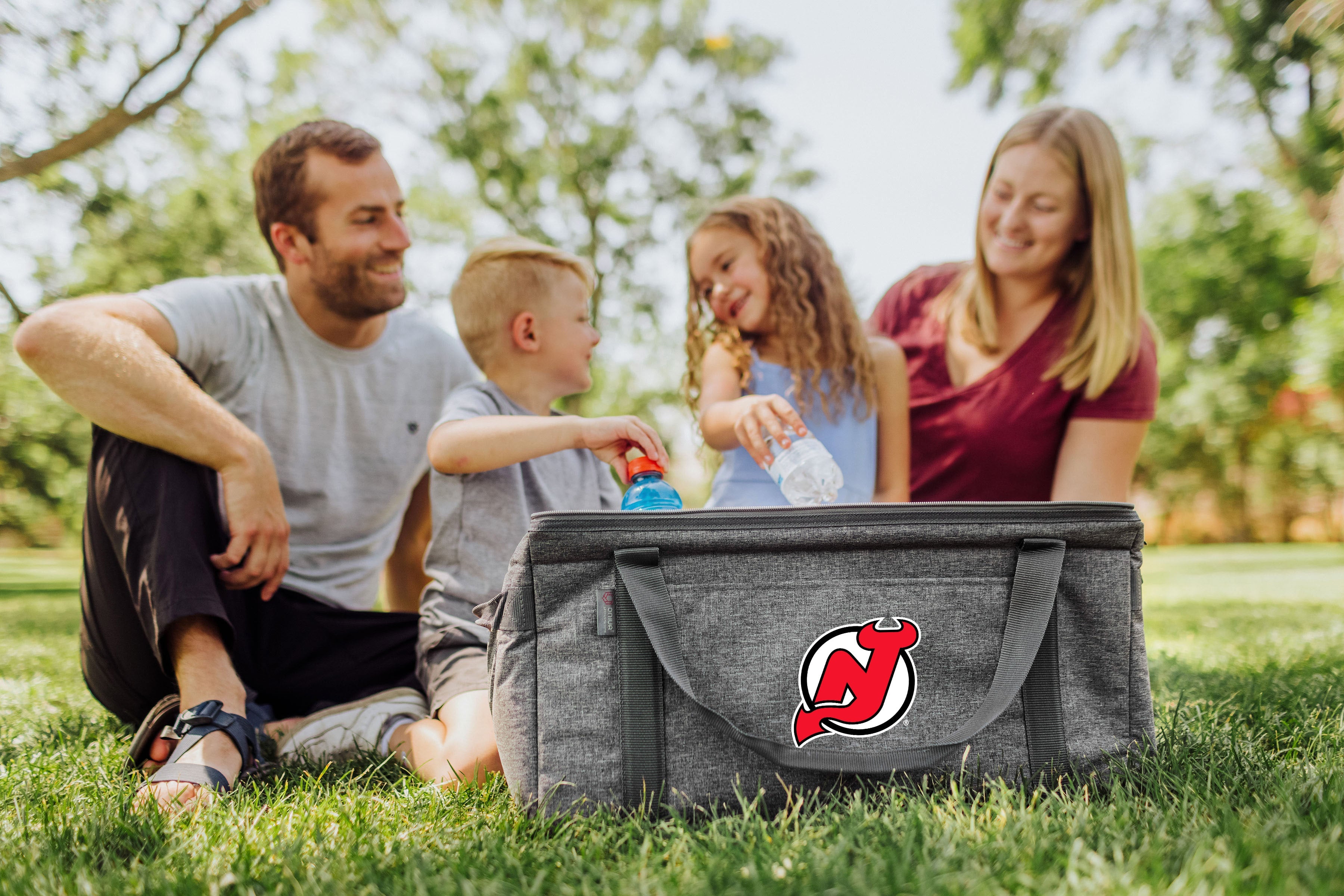 New Jersey Devils - 64 Can Collapsible Cooler