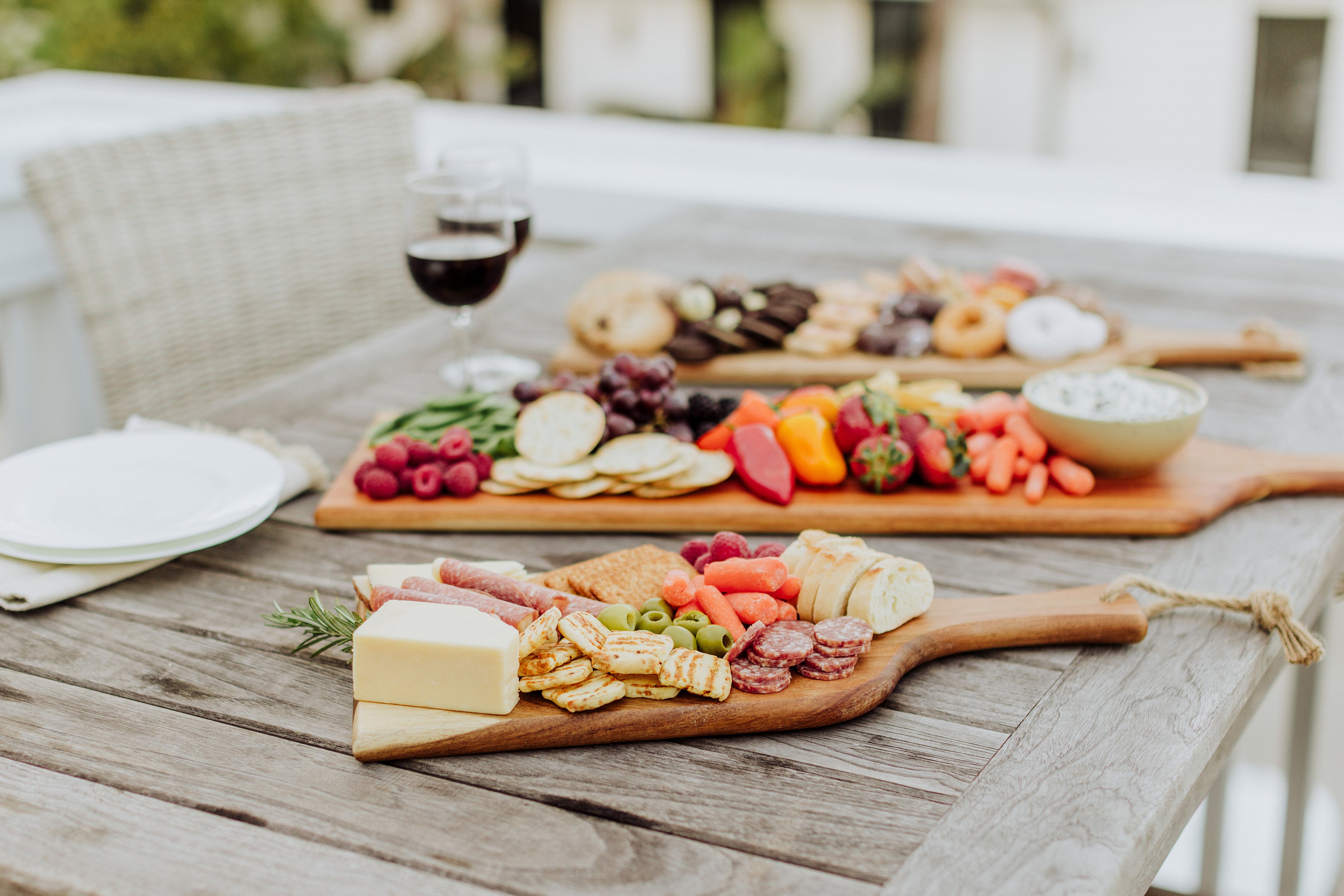 Artisan 18" Acacia Charcuterie Board