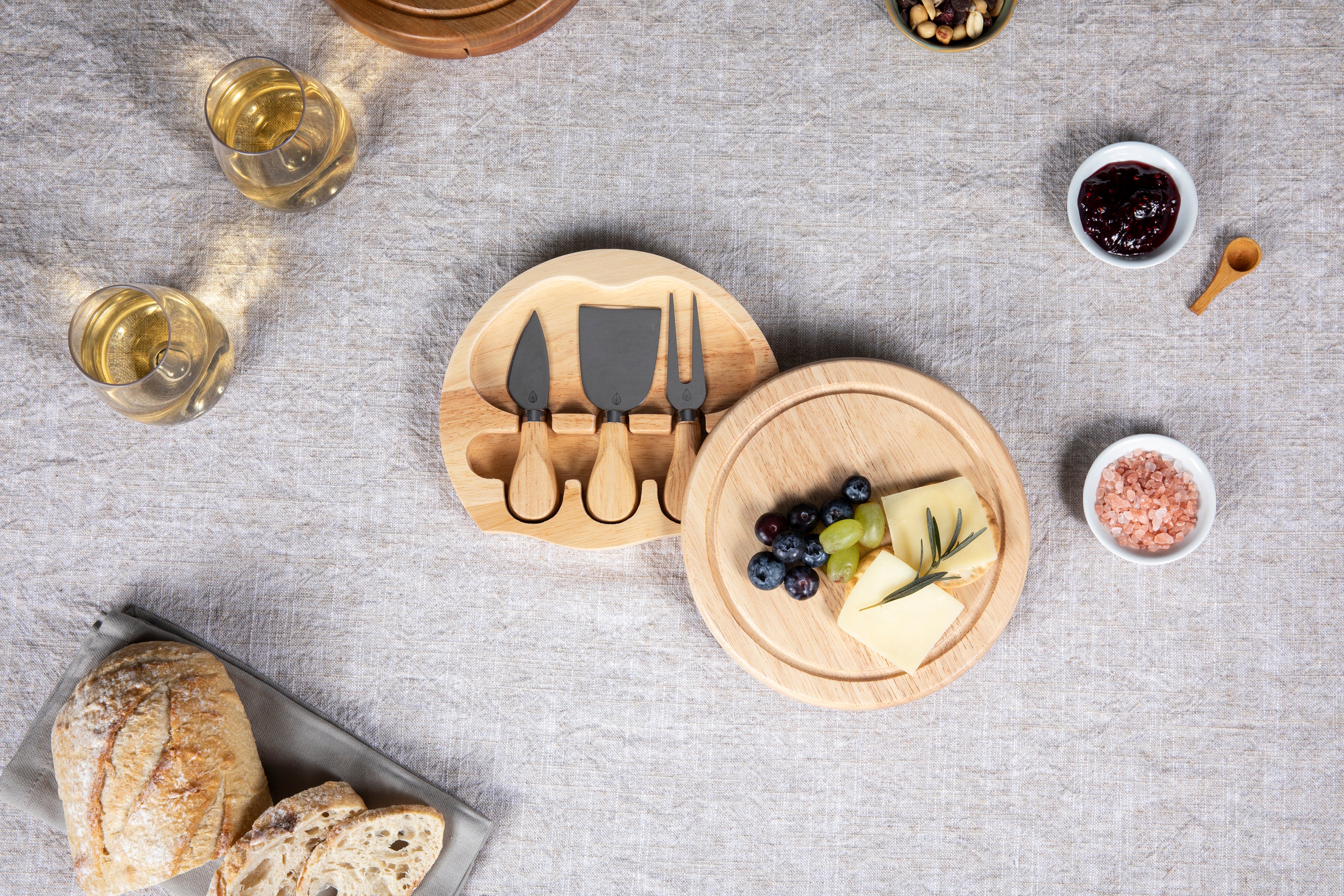 Texas Tech Red Raiders - Brie Cheese Cutting Board & Tools Set