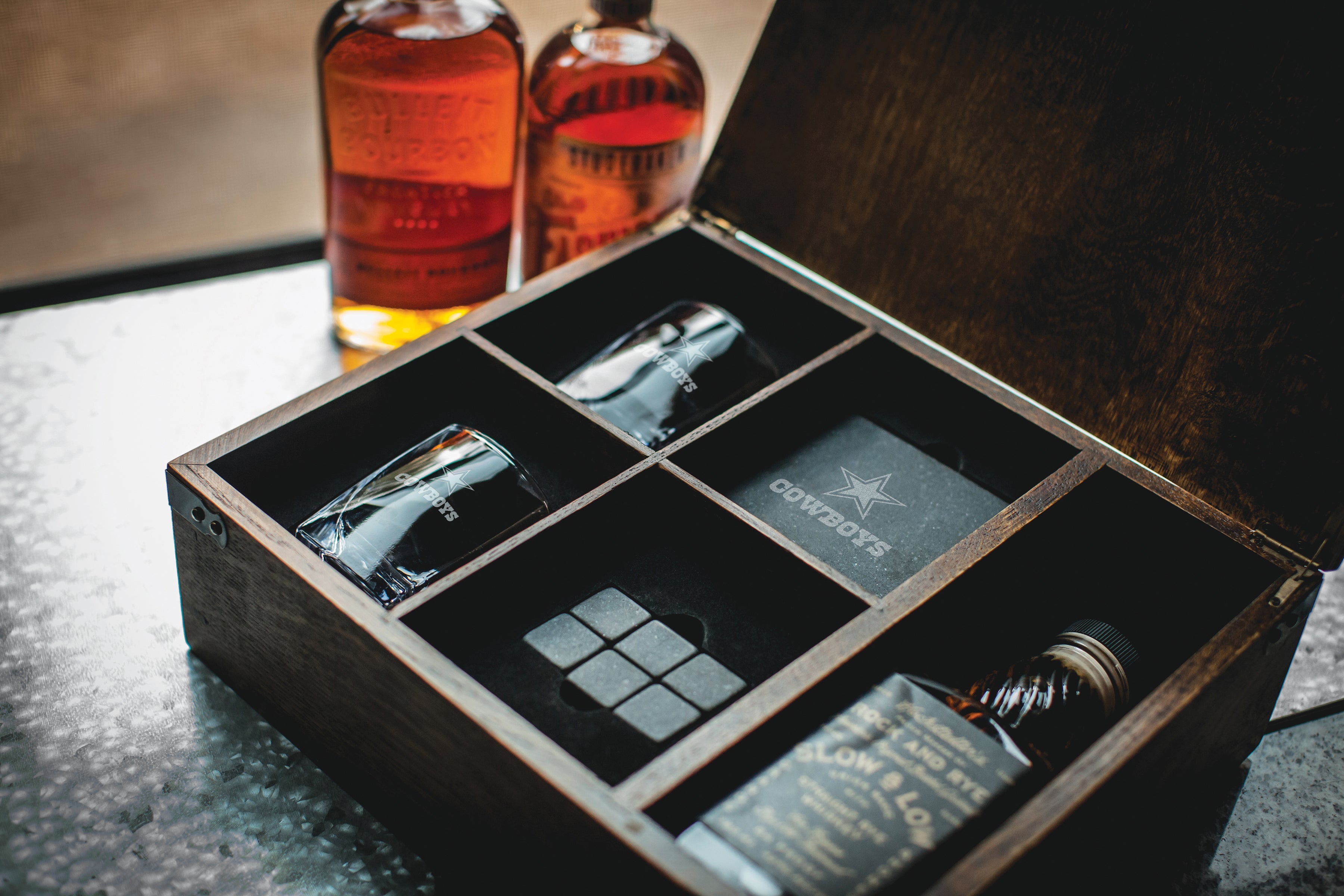 Dallas Cowboys - Whiskey Box Gift Set