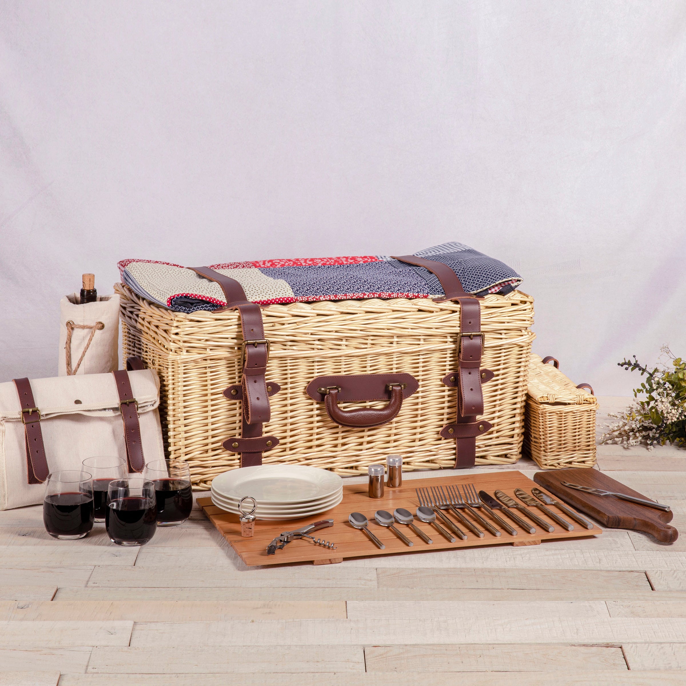 Charleston Picnic Basket