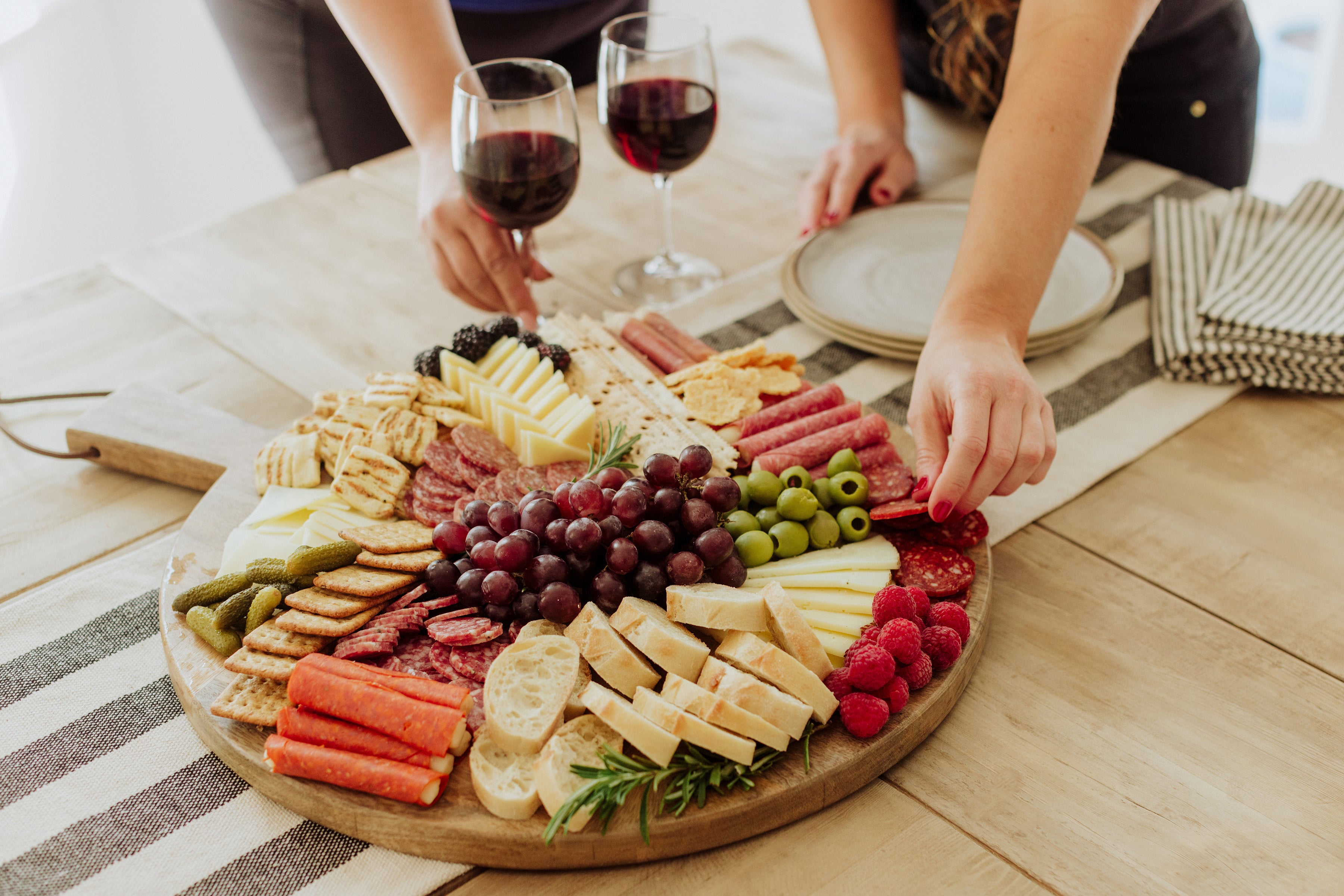 Ravi Round Charcuterie Board