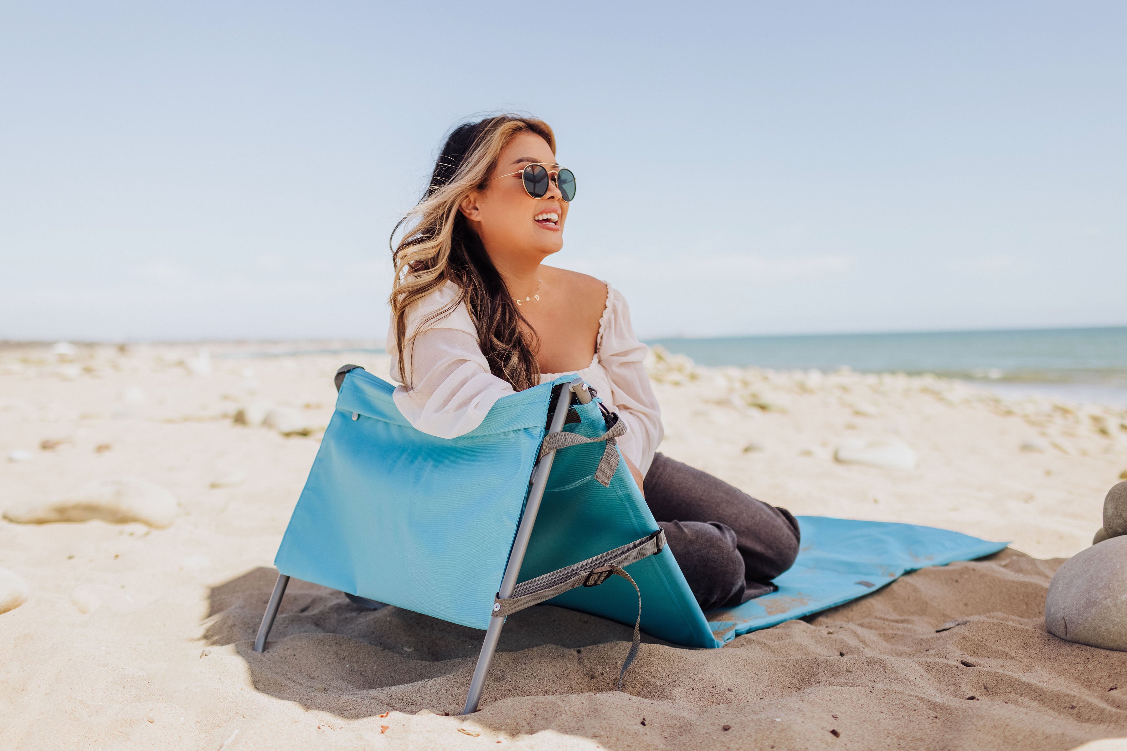 Beach Sayings Aloha - Beachcomber Portable Beach Chair & Tote